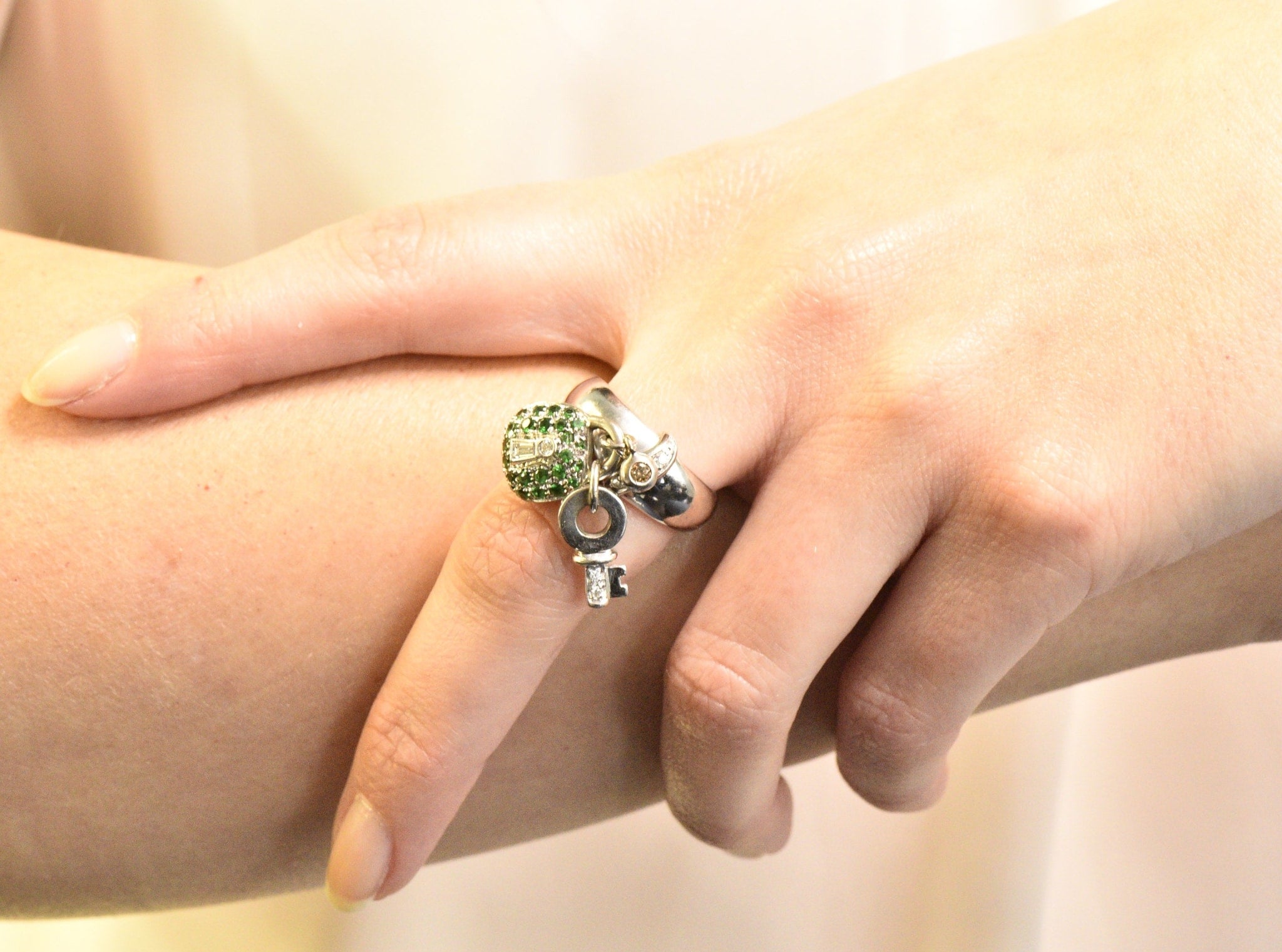Salavetti 0.75 CTW Diamond Brown Diamond Tsavorite 18 Karat White Gold Lock Ring Wilson's Estate Jewelry