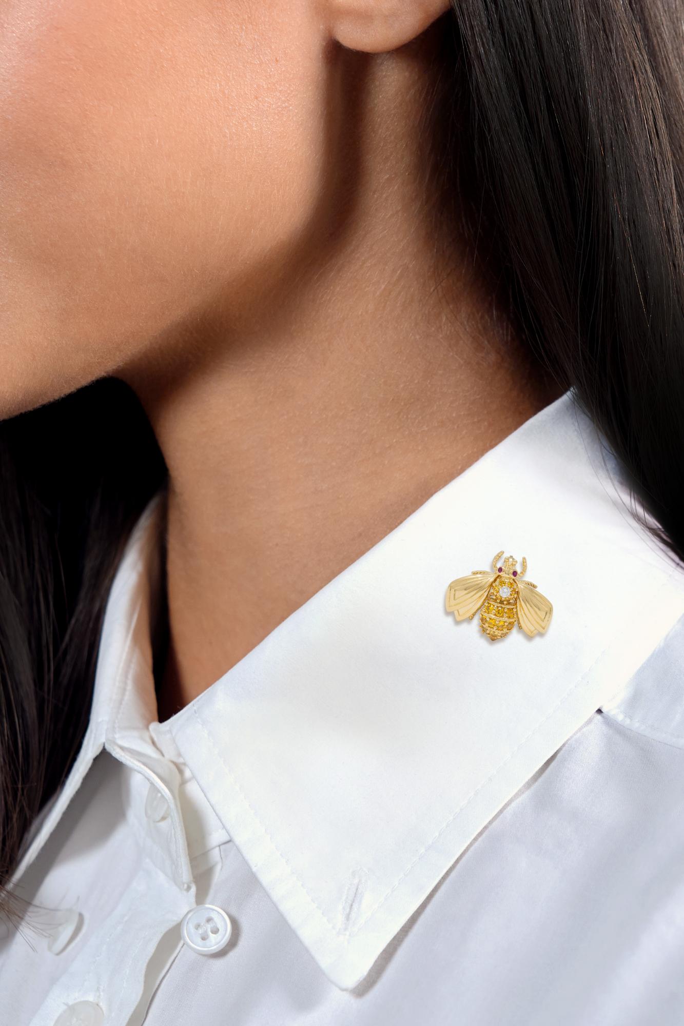 Tiffany & Co. 1980s Diamond Ruby Sapphire 18K Yellow Gold Vintage Bee Bug Brooch