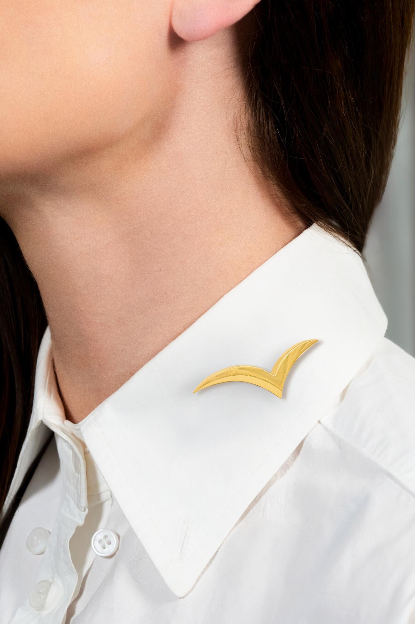 Angela Cummings Tiffany & Co. 1980's 18 Karat Yellow Gold Vintage Seagull Brooch