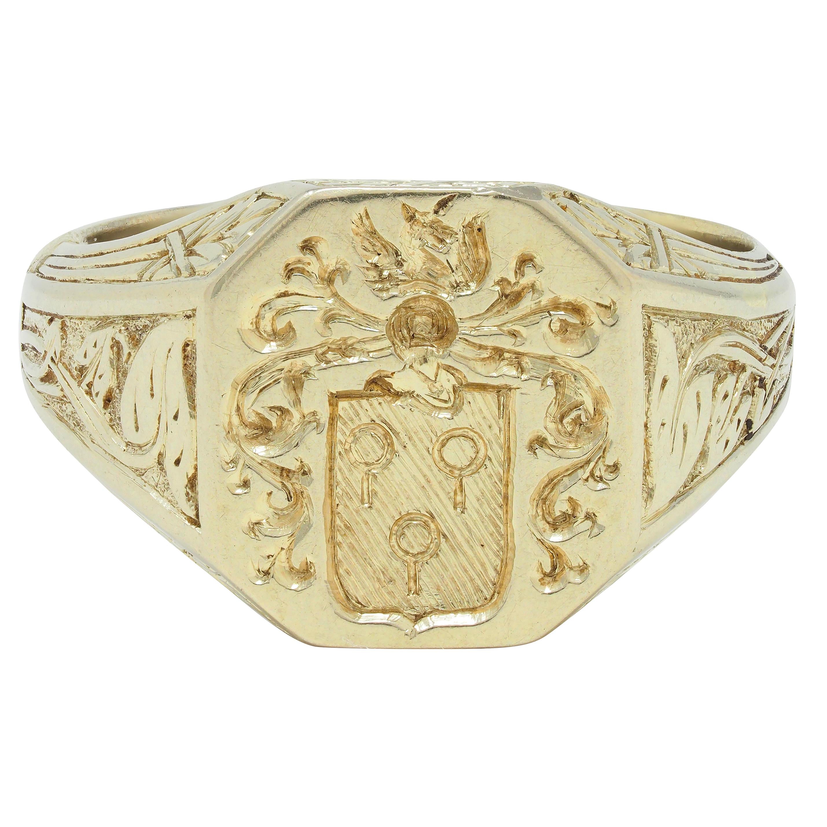 Art Deco French 1927 18 Karat Yellow Gold Unsiex Heraldry Signet Ring