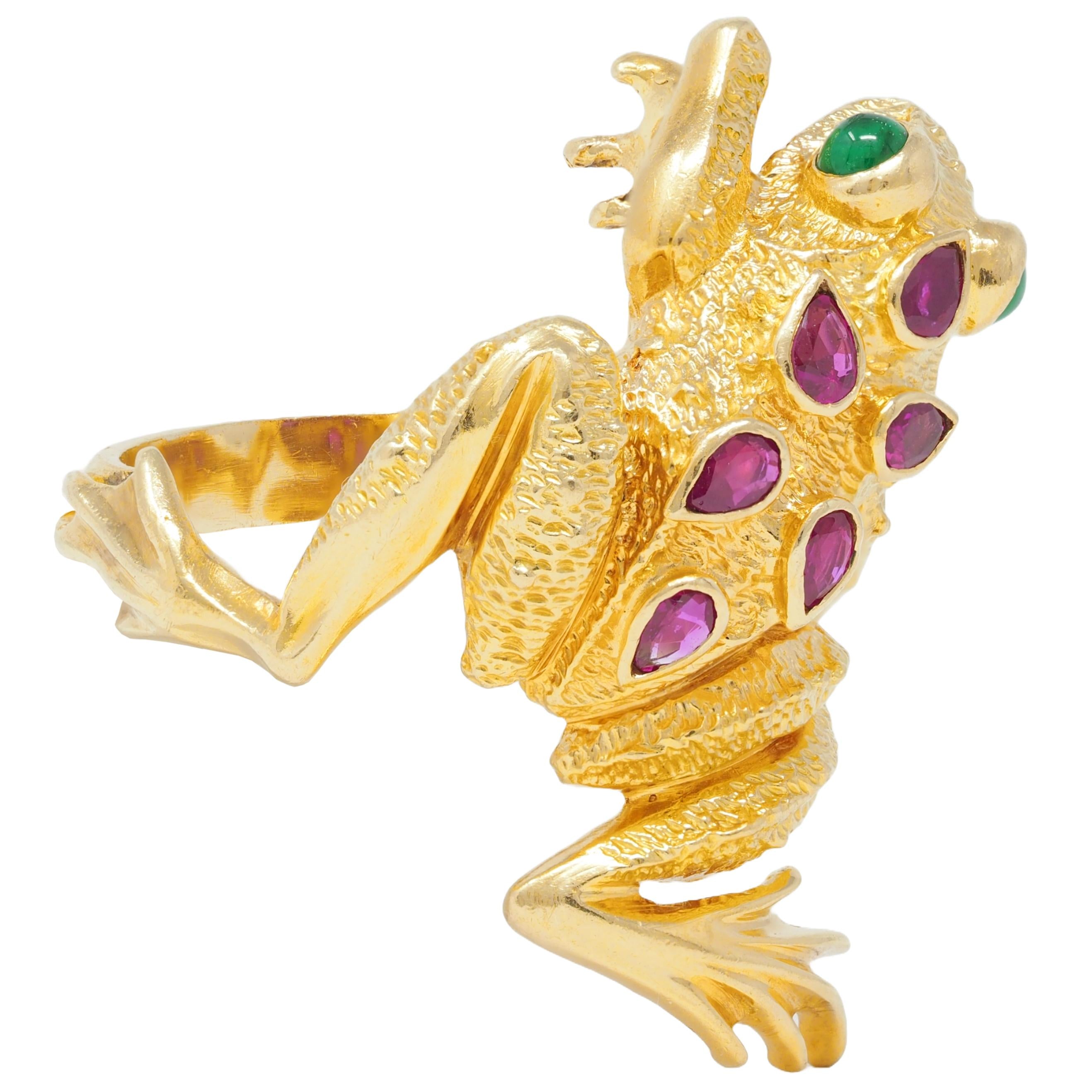 1969 Kurt Wayne 1.60 CTW Ruby Emerald 18 Karat Yellow Gold Vintage Frog Ring