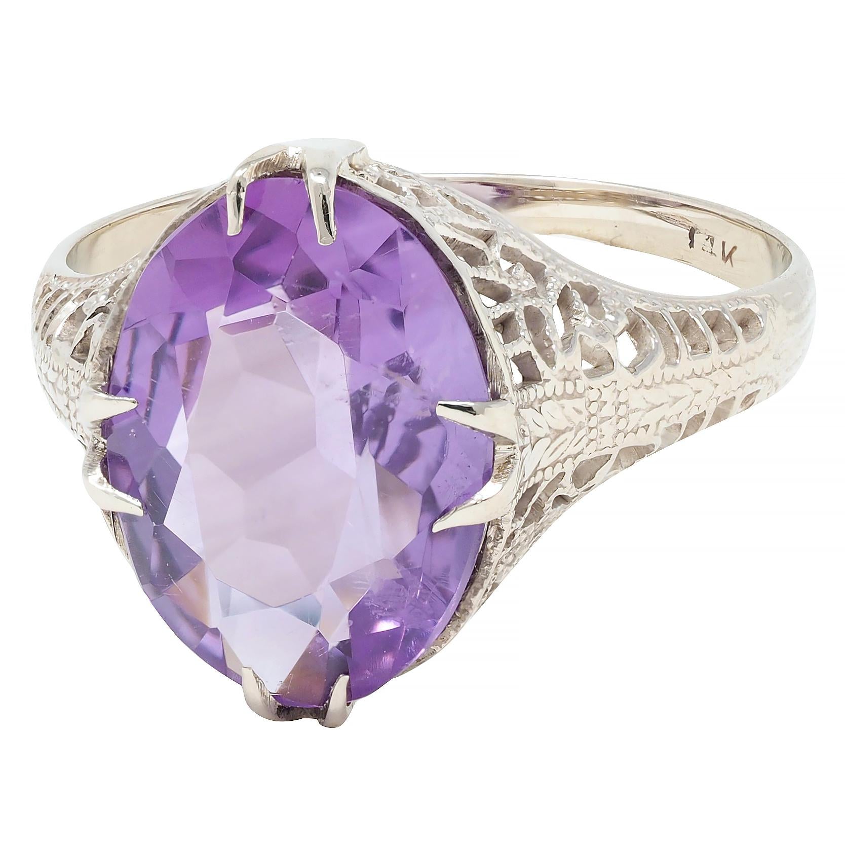 Art Deco Amethyst 14 Karat White Gold Foliate Filigree Vintage Ring