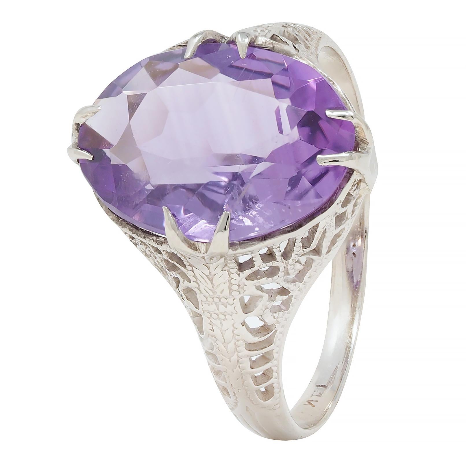 Art Deco Amethyst 14 Karat White Gold Foliate Filigree Vintage Ring