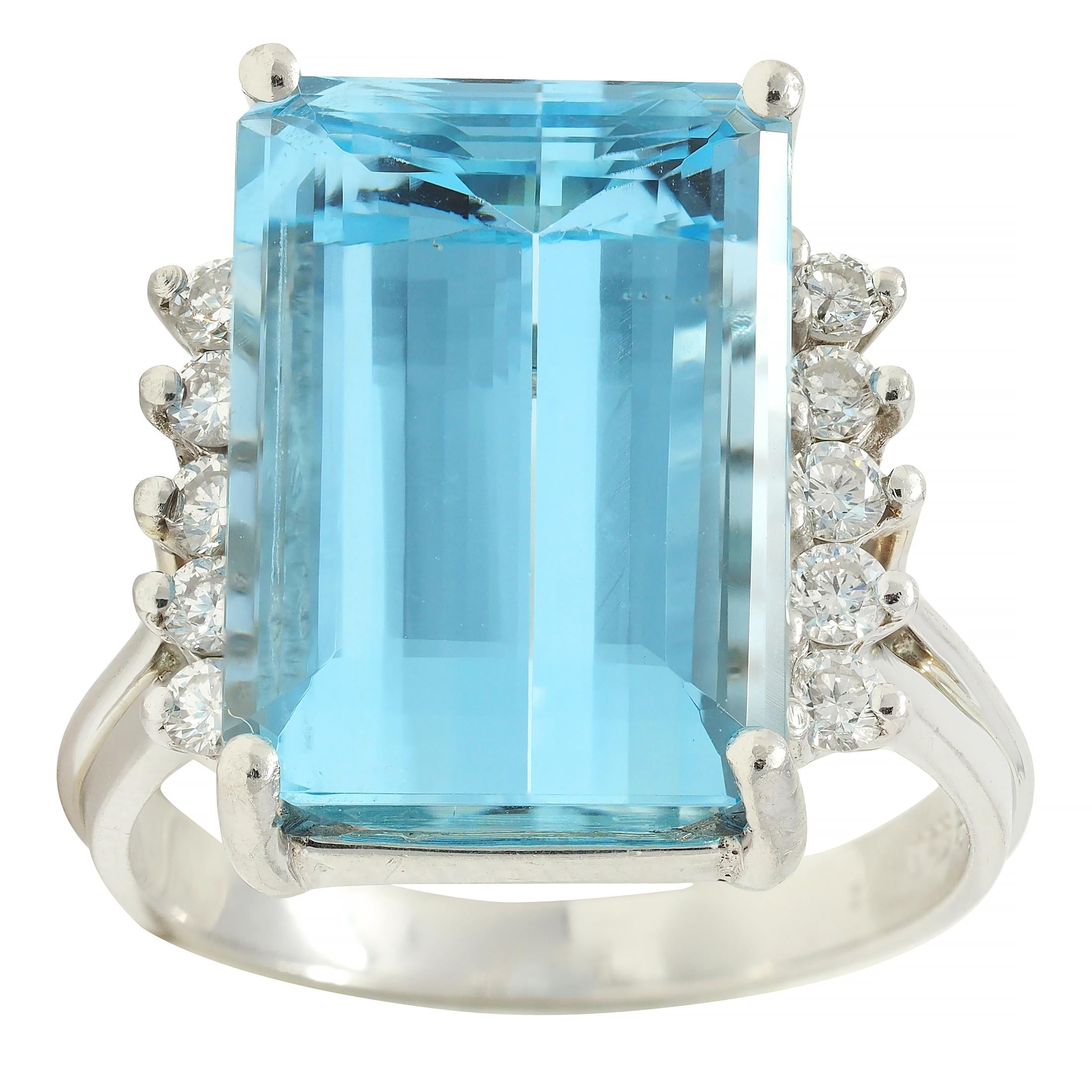 Mid- Century 9.35 CTW Aquamarine Diamond Platinum Vintage Cluster Cocktail Ring