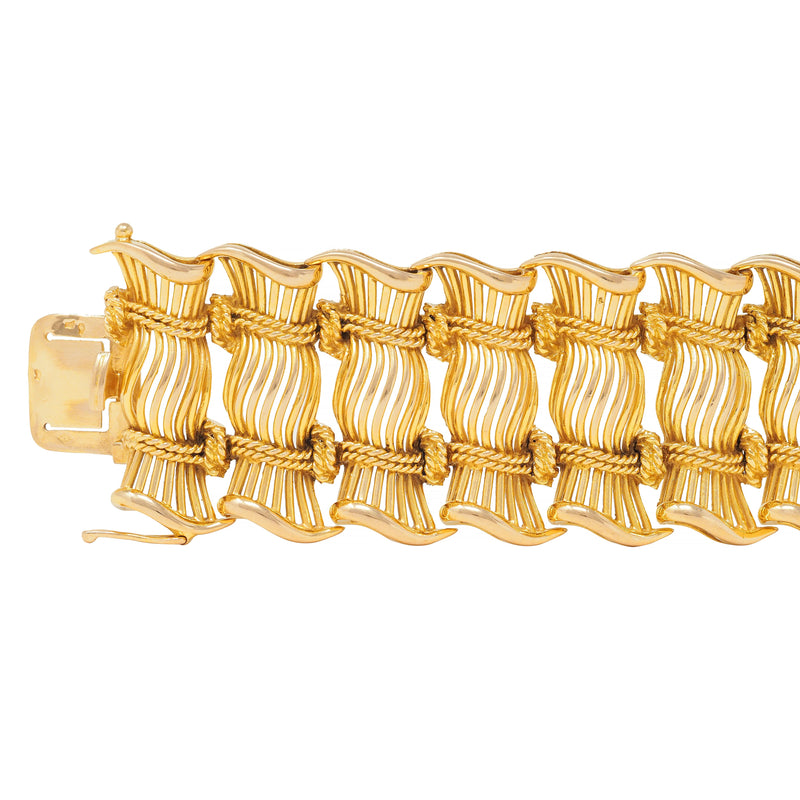 French 1950's 18 Karat Yellow Gold Vintage Twisted Rope Fanning Link Bracelet