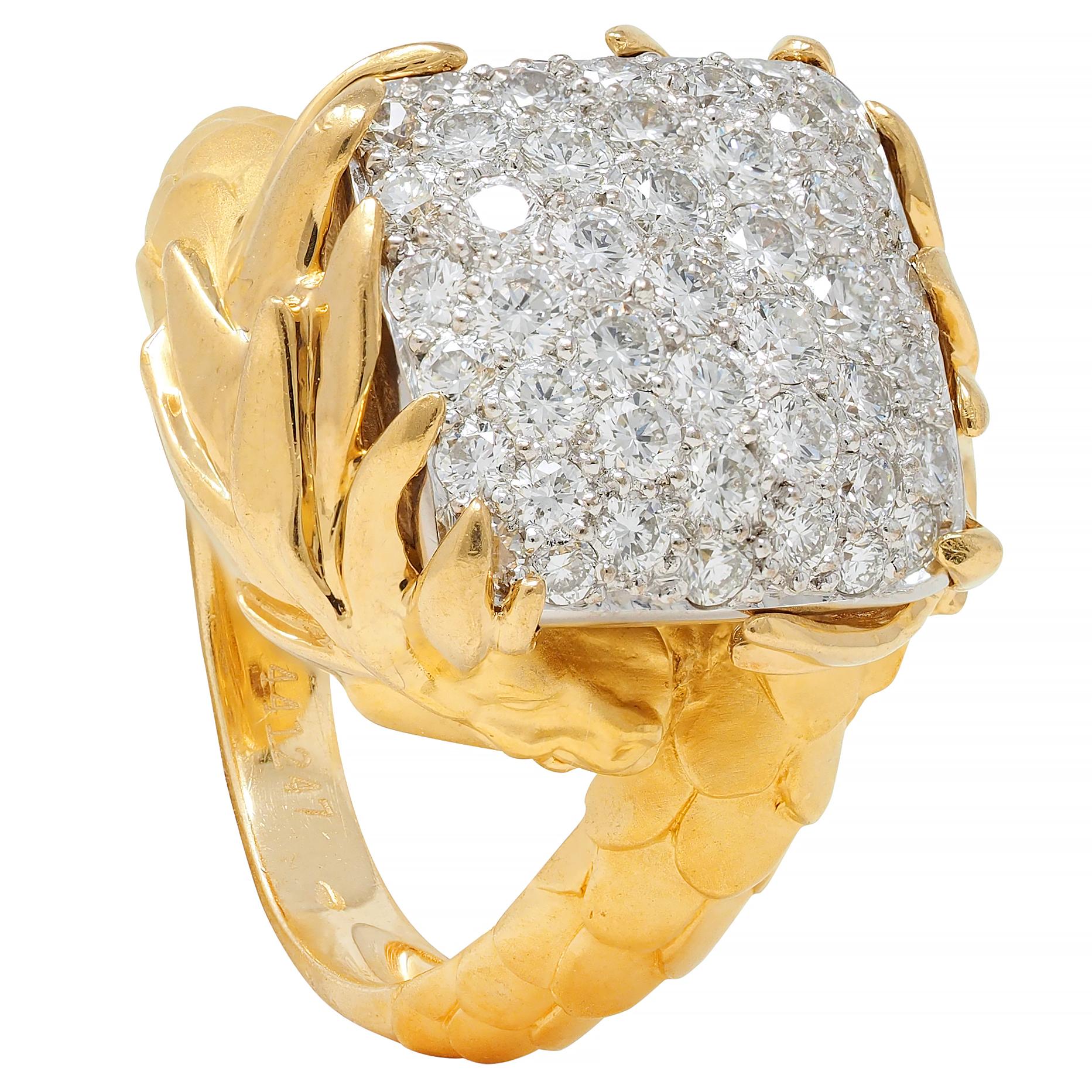 Carrera y Carrera 1.25 CTW Diamond 18 Karat Two-Tone Gold Pavé Dragon Ring