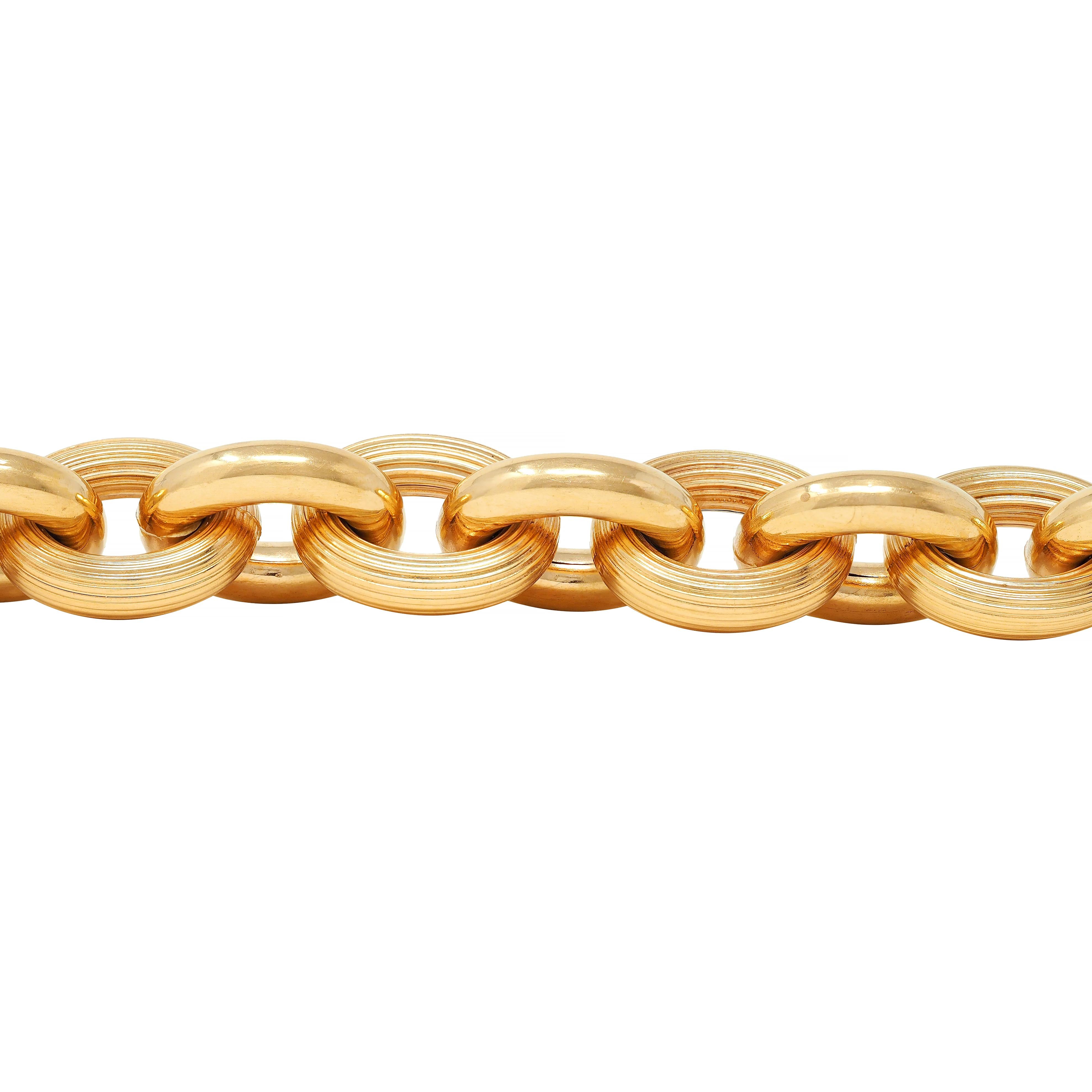 1970's 18 Karat Yellow Gold Vintage Puffy Cable Link Chain Bracelet