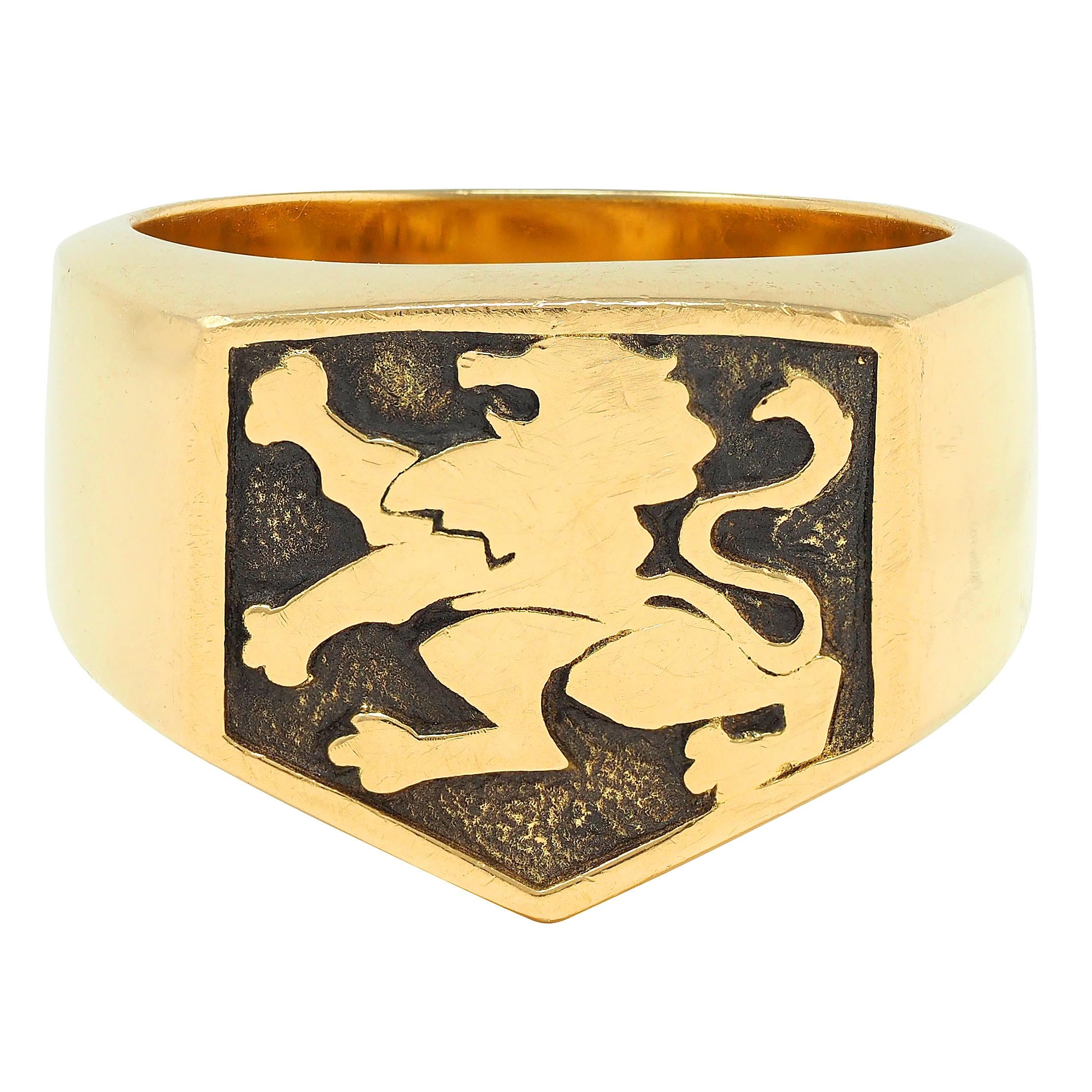 Dunhill 2000's 18 Karat Yellow Gold Heraldic Lion Intaglio Unisex Signet Ring