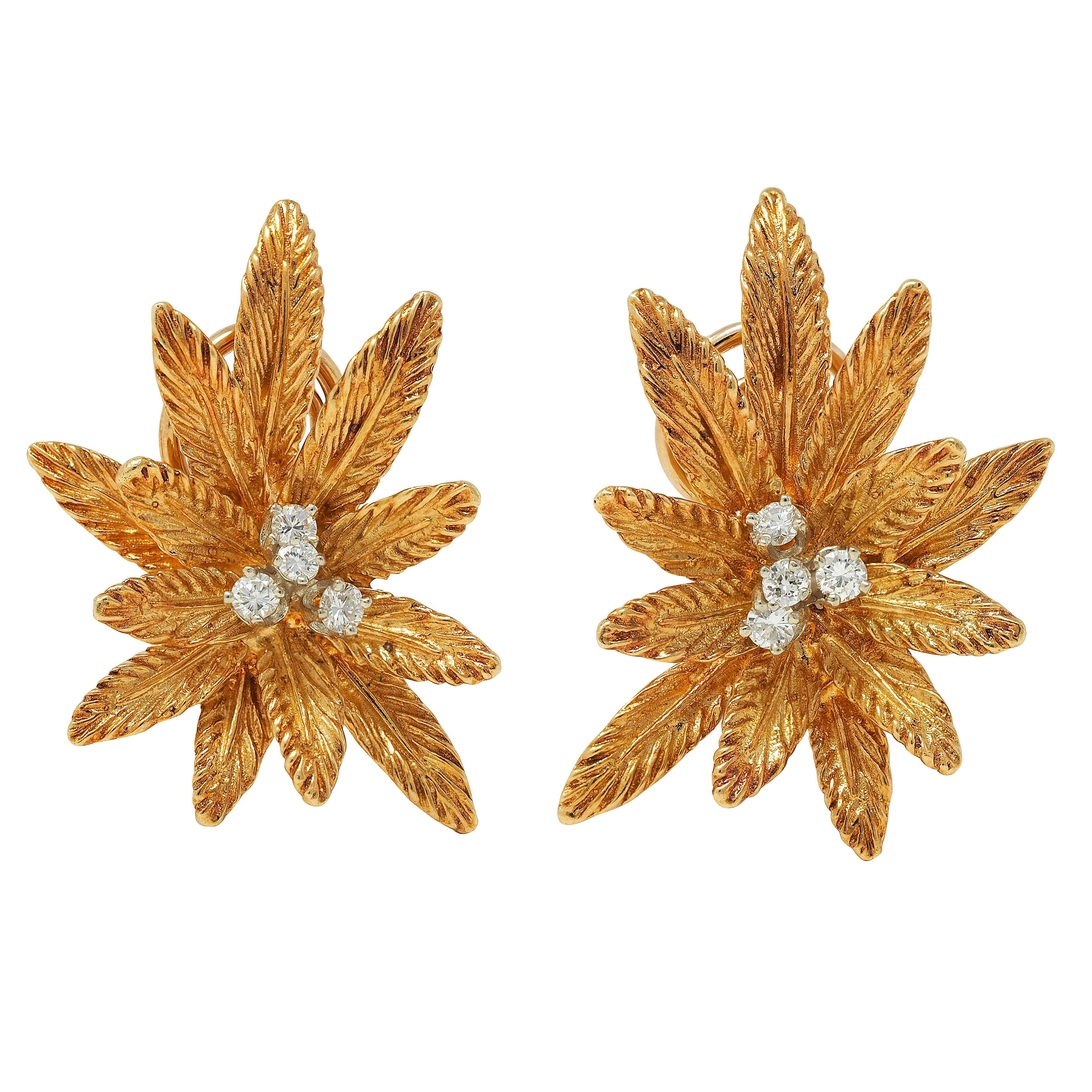 Tiffany & Co. Mid-Century Diamond 18 Karat Two-Tone Gold Vintage Flower Earrings