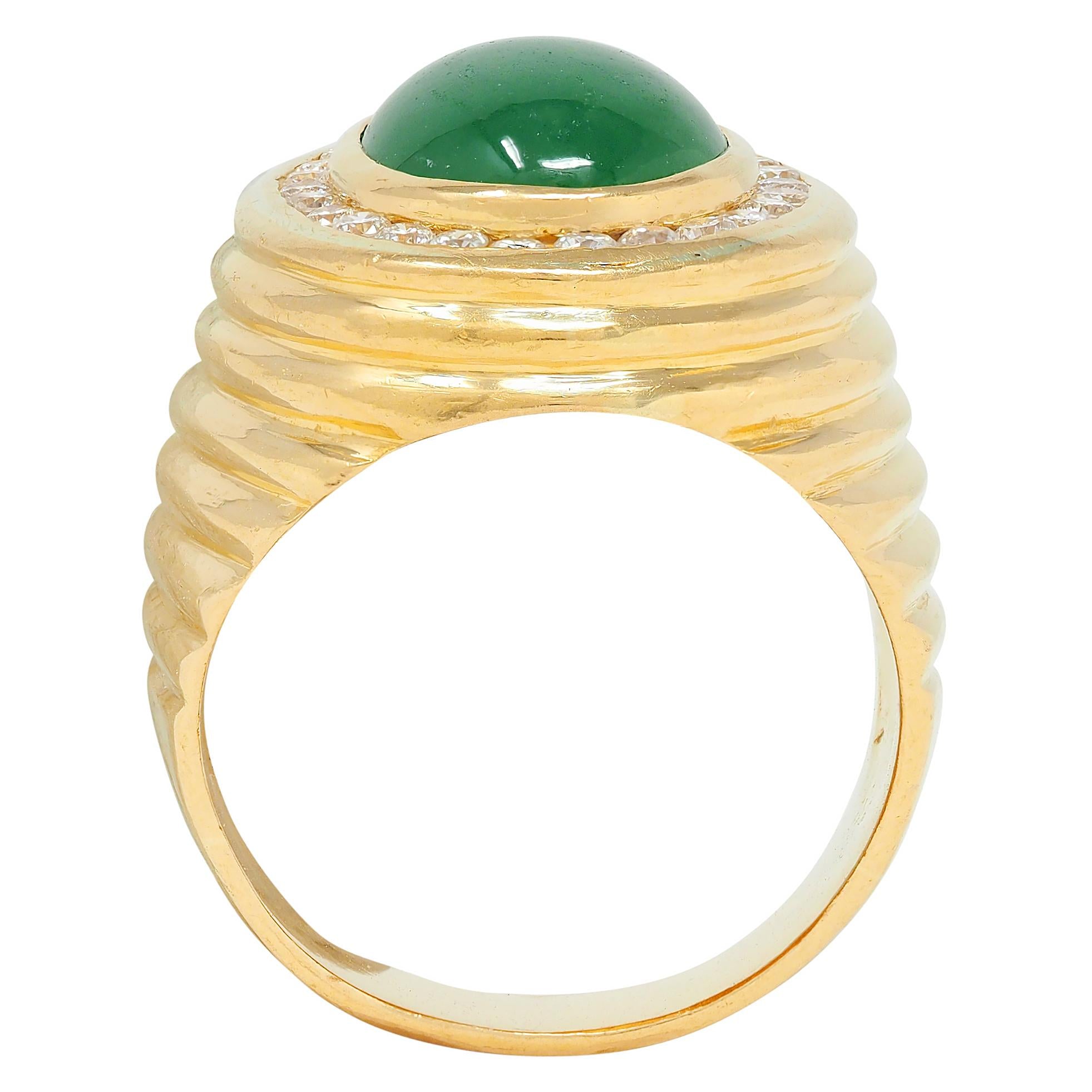 1980's Jade Diamond 20 Karat Yellow Gold Vintage Fluted Dome Unisex Ring