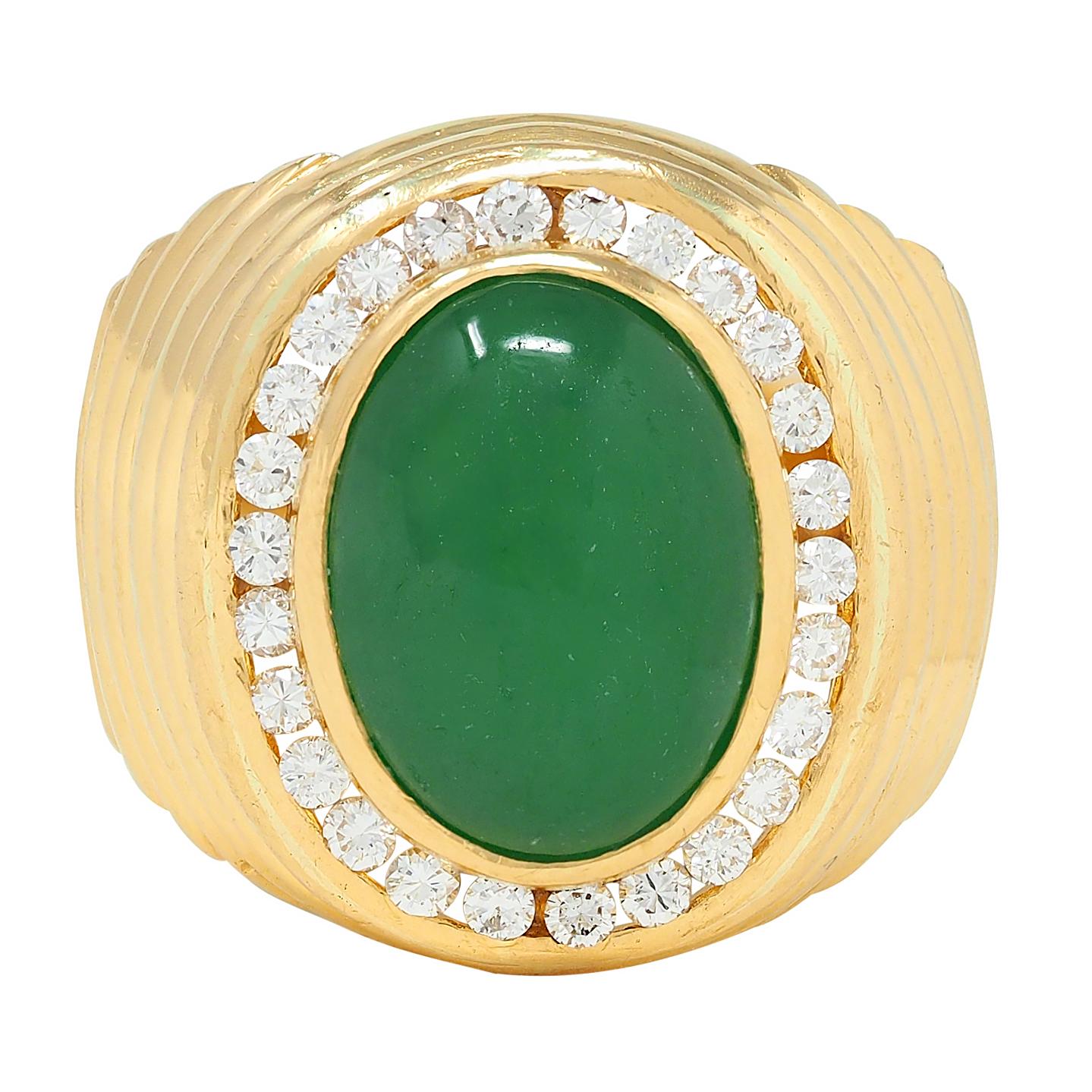 1980's Jade Diamond 20 Karat Yellow Gold Vintage Fluted Dome Unisex Ring
