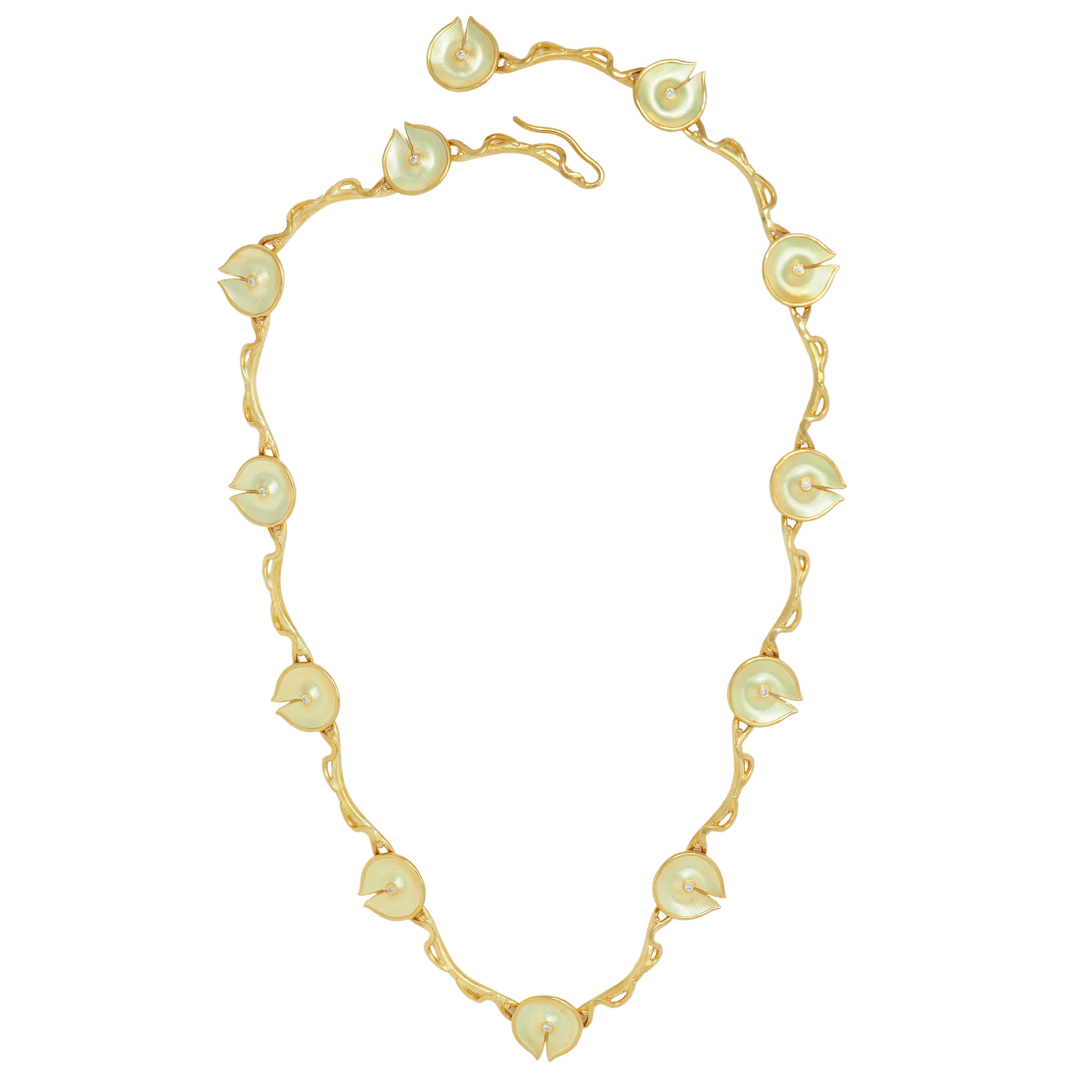Modernist Diamond 18 Karat Yellow Gold Vintage Lily Pad Chain Necklace