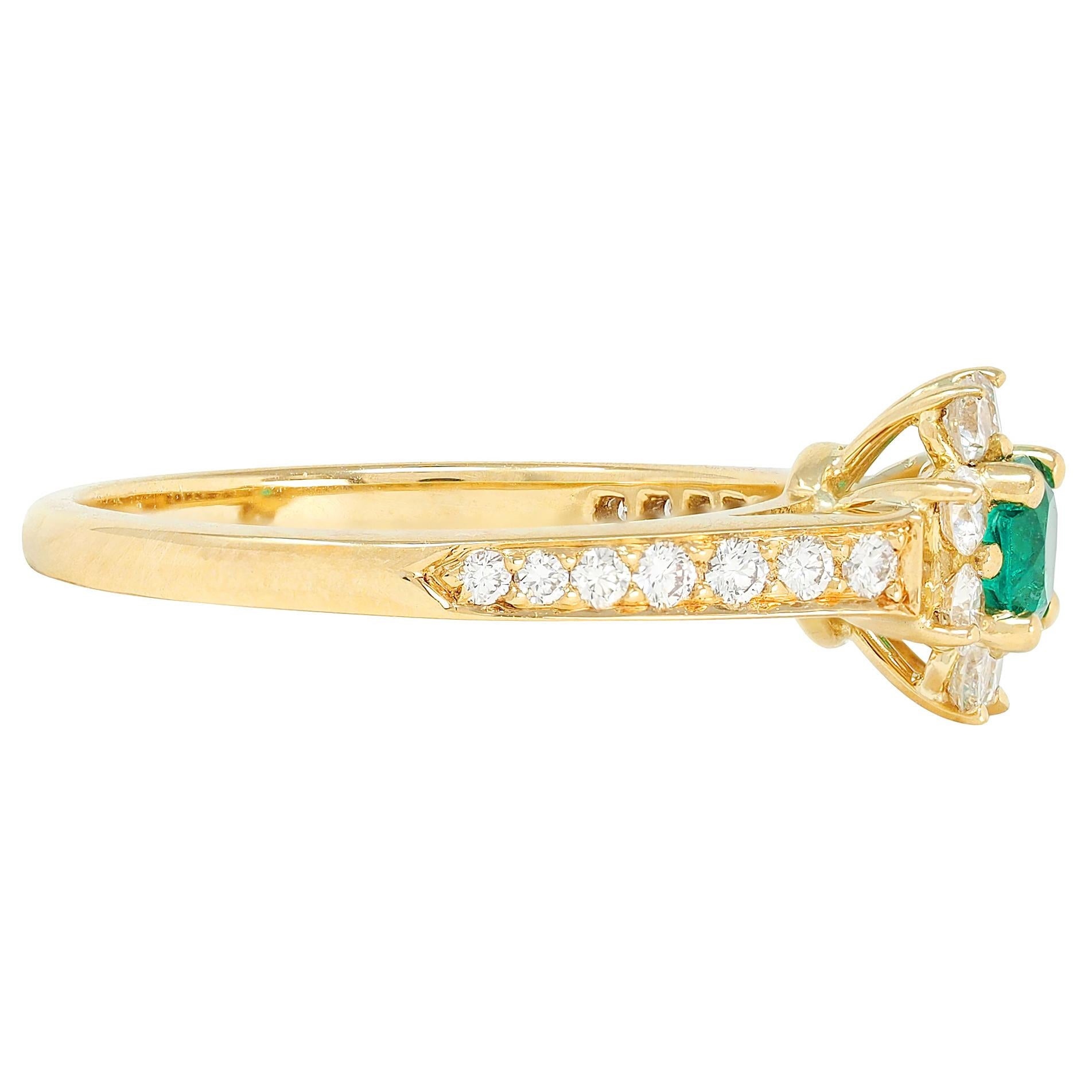 Tiffany & Co. 1990's 0.95 CTW Emerald Diamond 18K Gold Vintage Cluster Ring