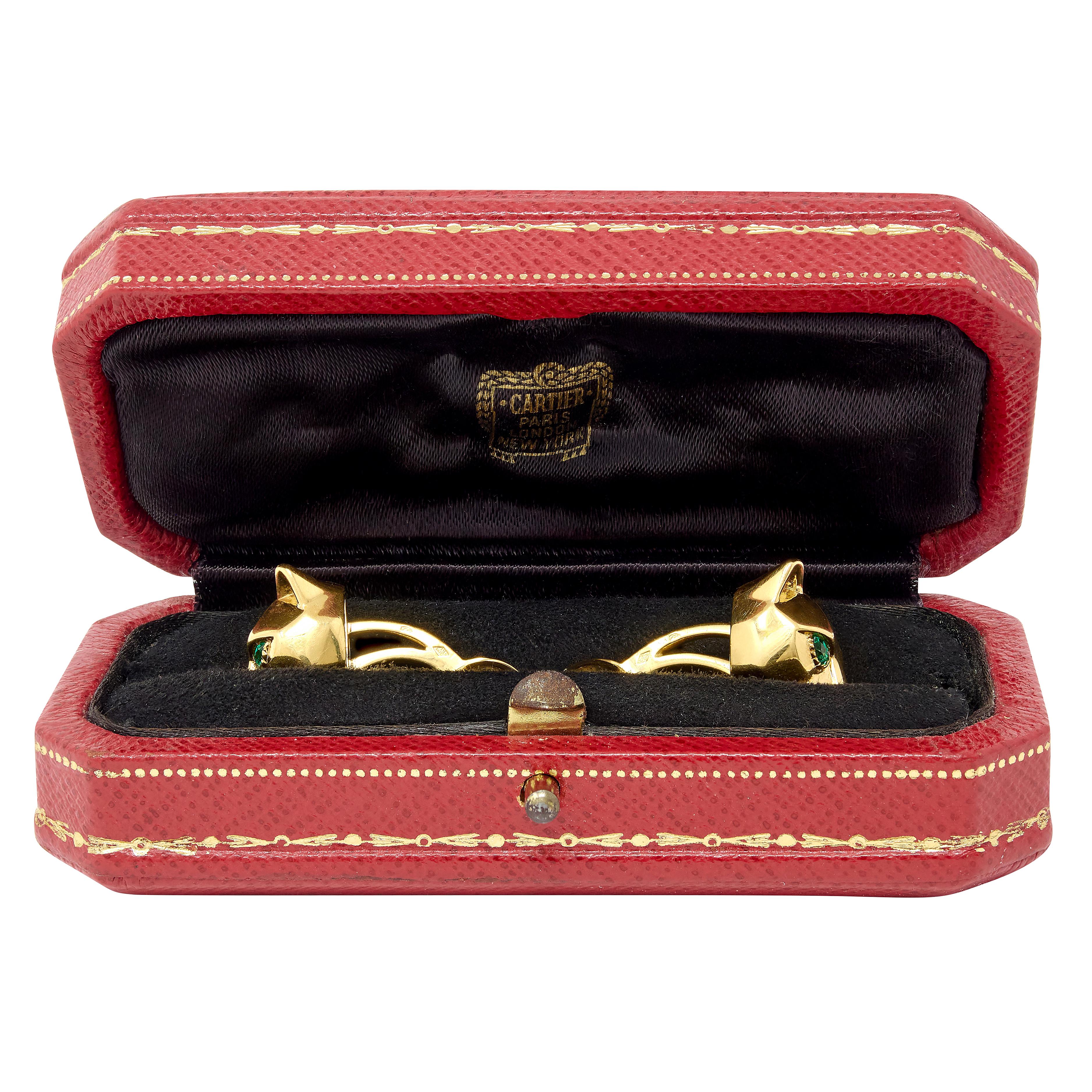 Cartier Emerald Onyx 18 Karat Yellow Gold Panther Cufflinks & Shirt Stud Set