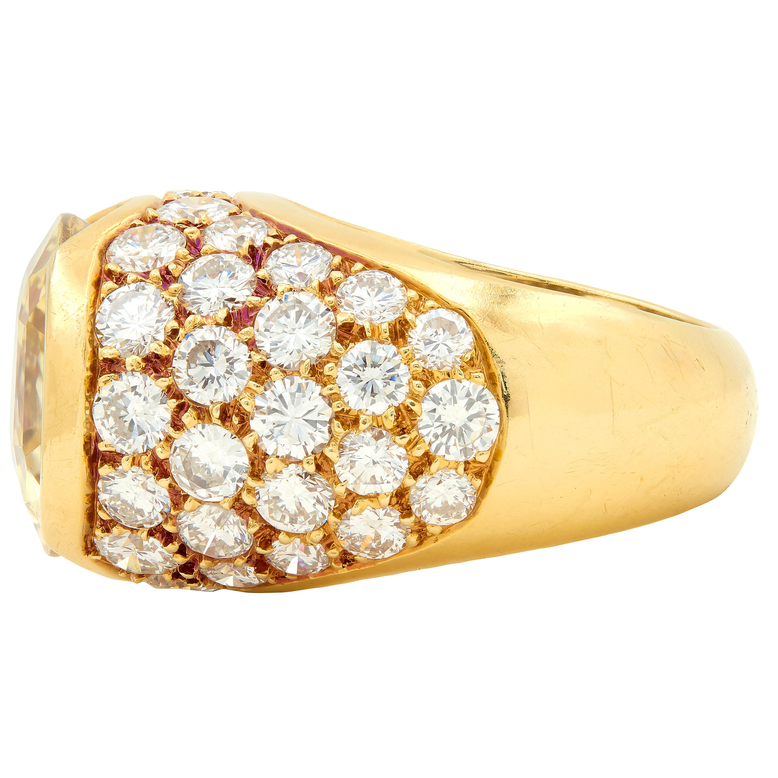 Van Cleef & Arpels 1980's 19.77 CTW Ceylon Yellow Sapphire Diamond Pavé Ring GIA