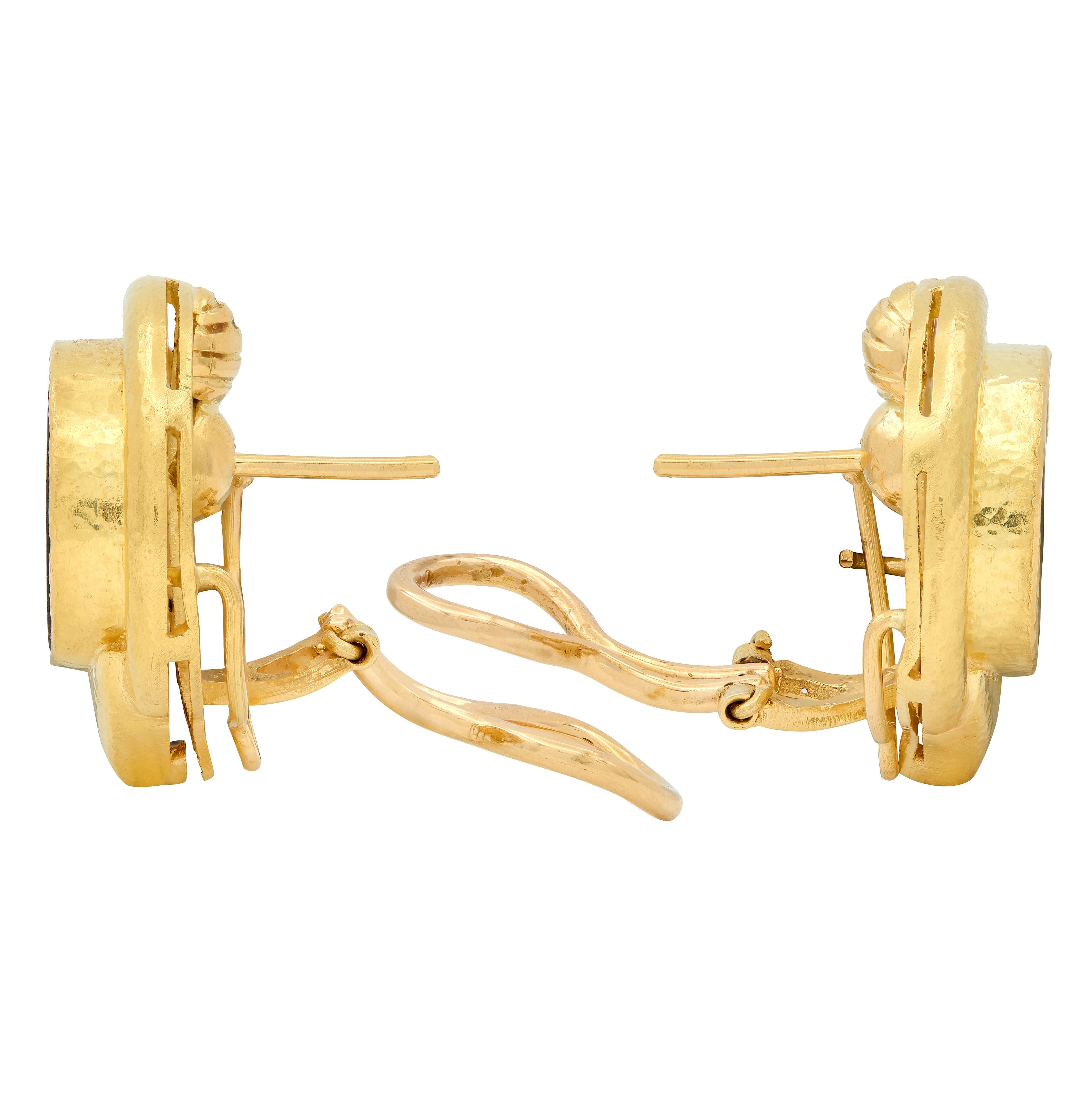 Elizabeth Locke 1980's Venetian Glass 18 Yellow Gold Vintage Intaglio Earrings