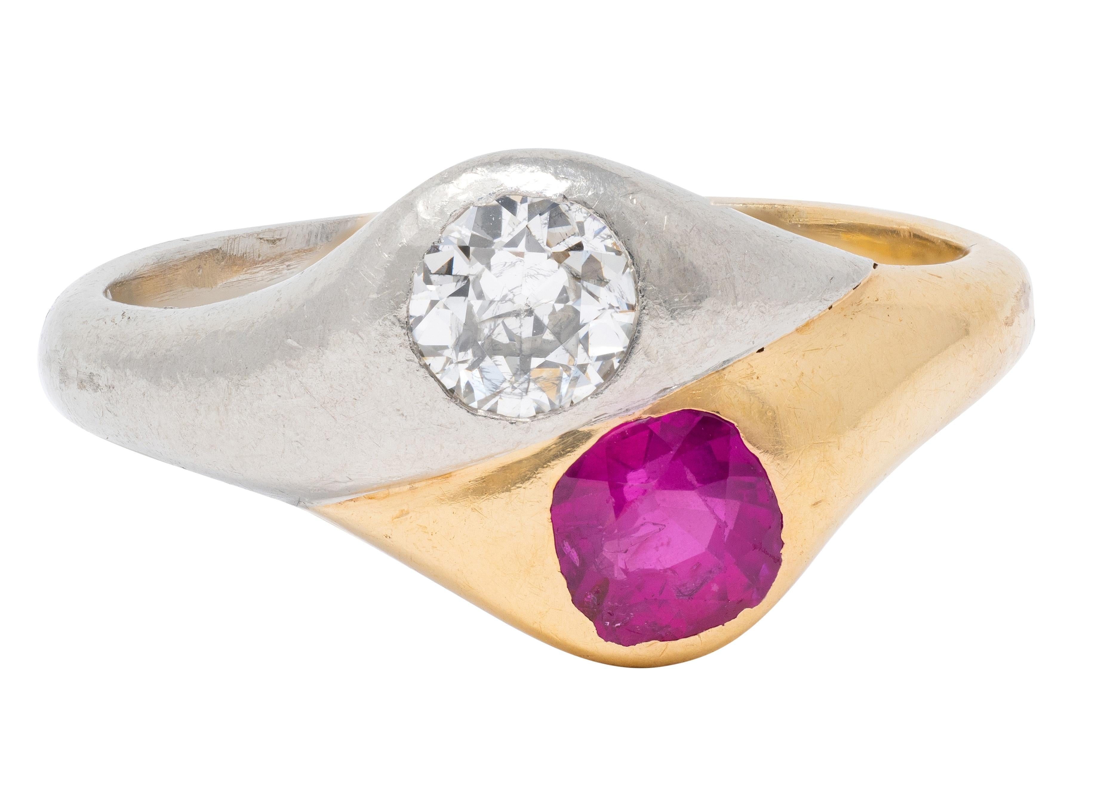 1960 1.03 CTW Ruby Diamond Platinum 14 Karat Yellow Gold Vintage Toi-Et-Moi Ring