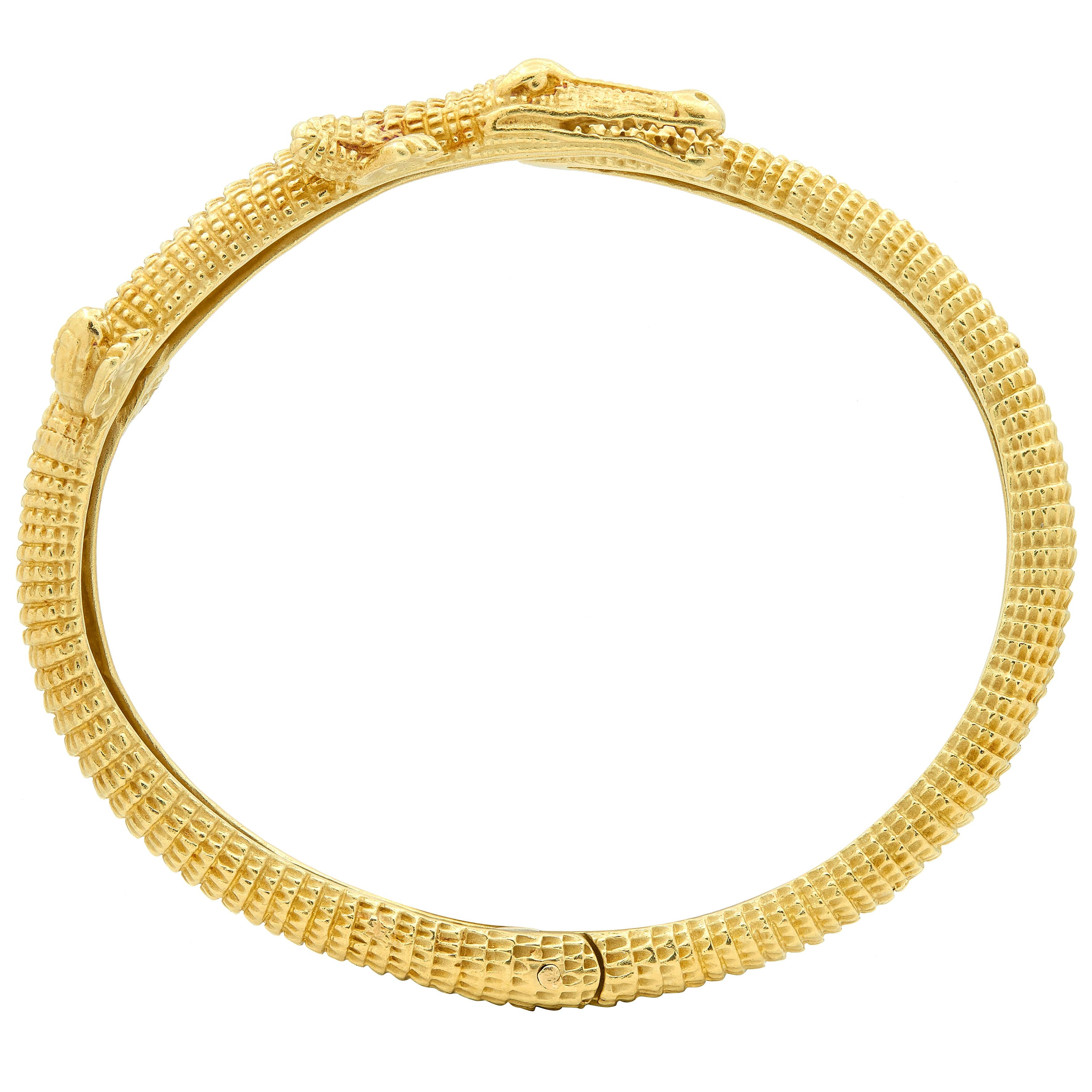 Kieselstein-Cord 2000 18 Karat Yellow Gold Alligator Bypass Cuff Bracelet