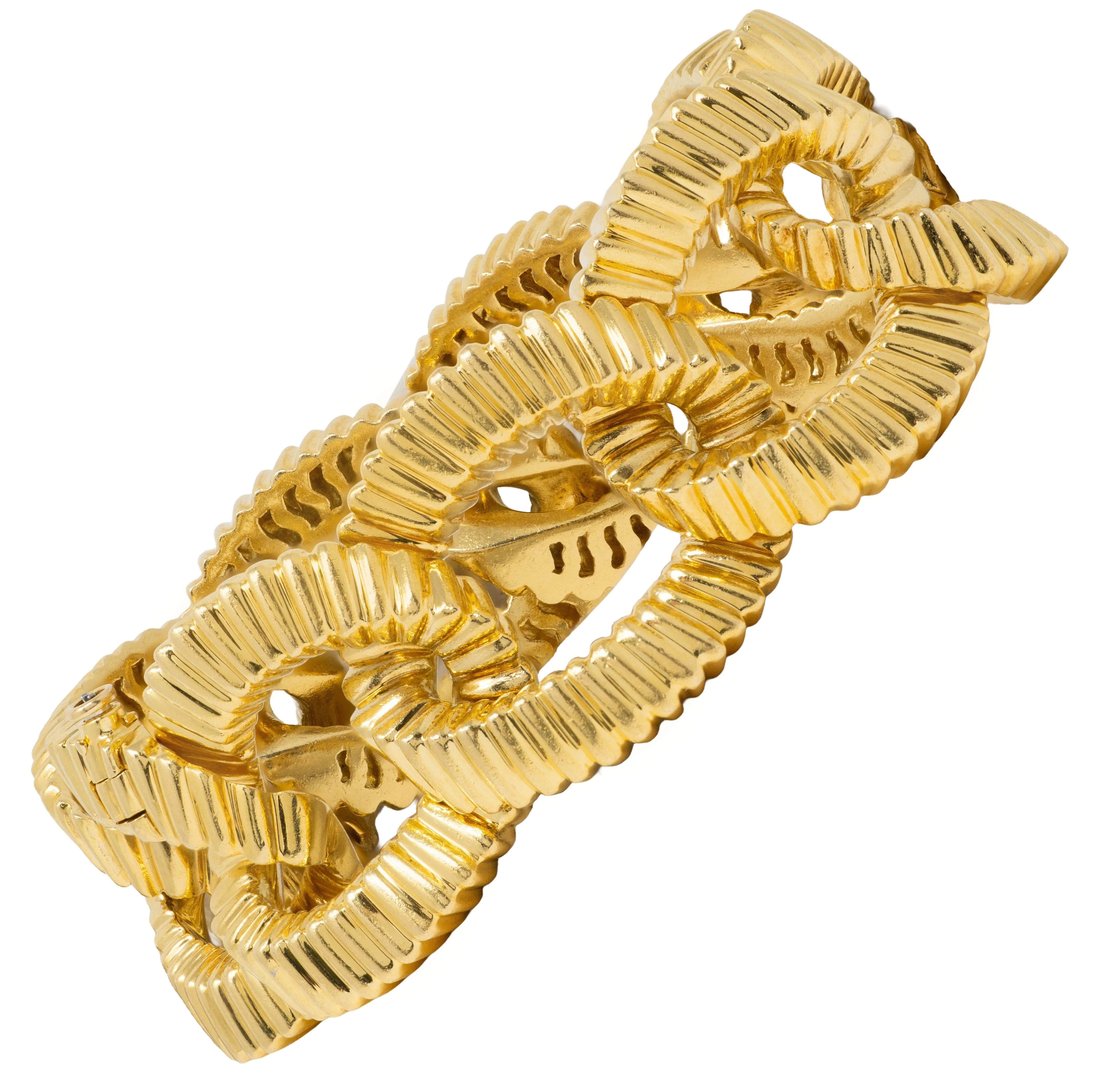 Tiffany & Co. 1998 18 Karat Yellow Gold Vintage Ridged Cordis Curb Link Bracelet