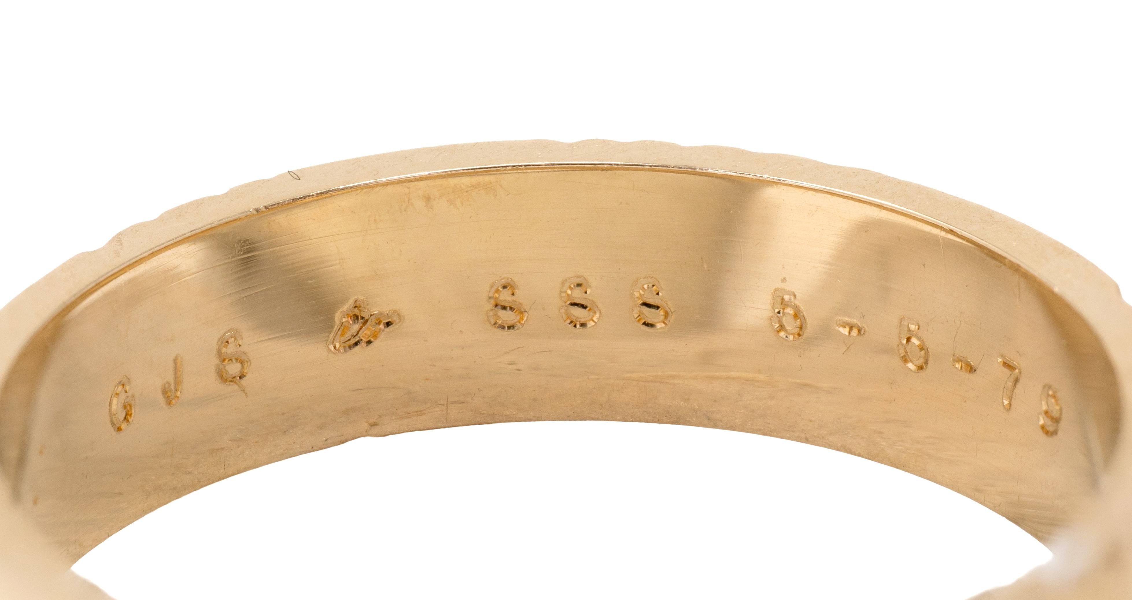 1970's 14 Karat Yellow Gold Vintage Scrolling Unisex Men's Wedding Band Ring