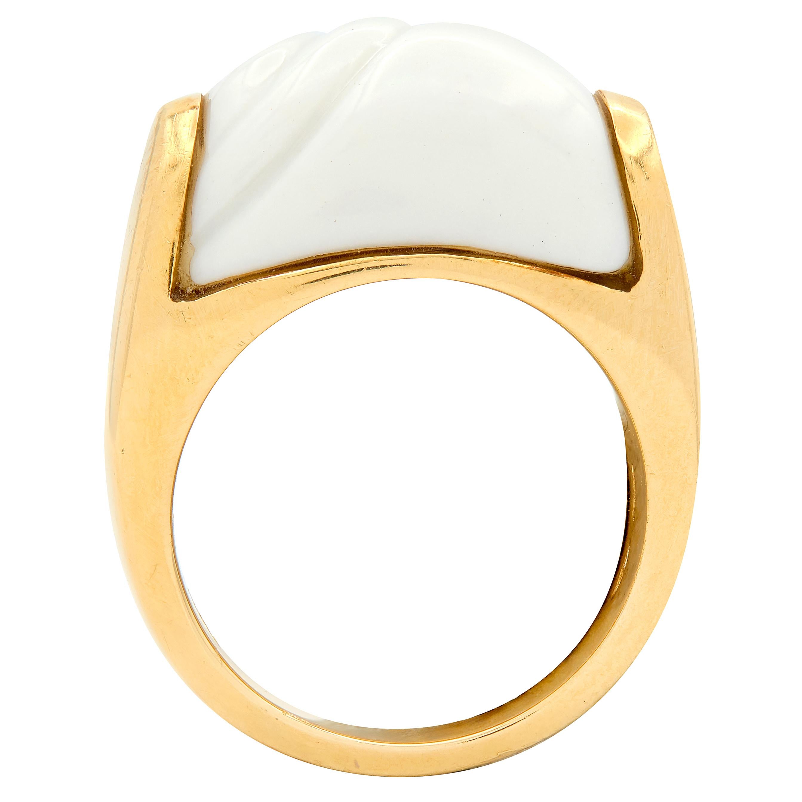 Bvlgari Ceramic 18 Karat Yellow Gold Vintage Chandra Ring