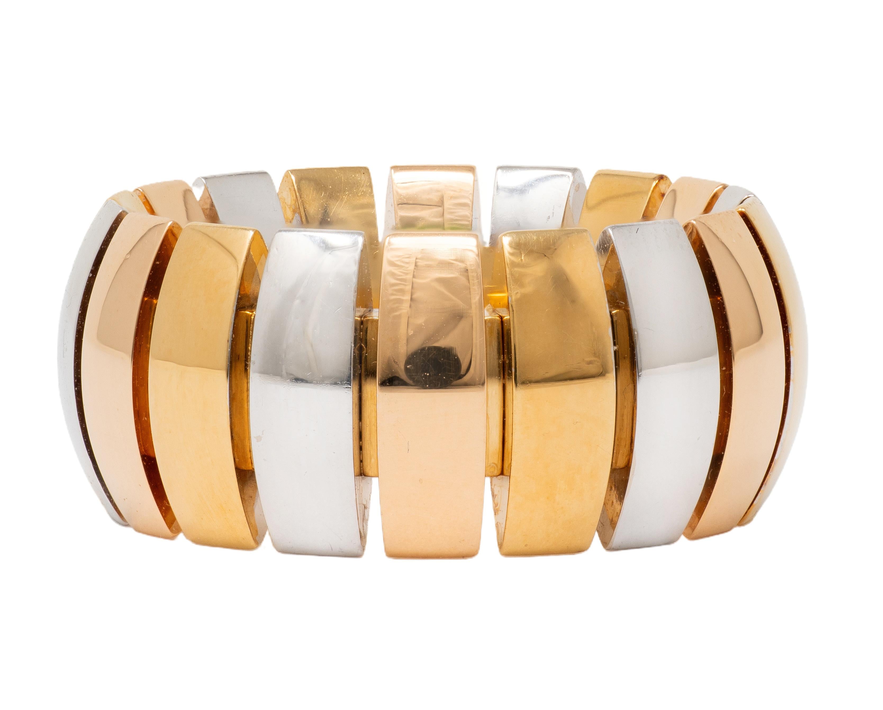 Cartier 1990's 18 Karat Tri-Colored Gold Vintage Trinity Grooved Band Ring