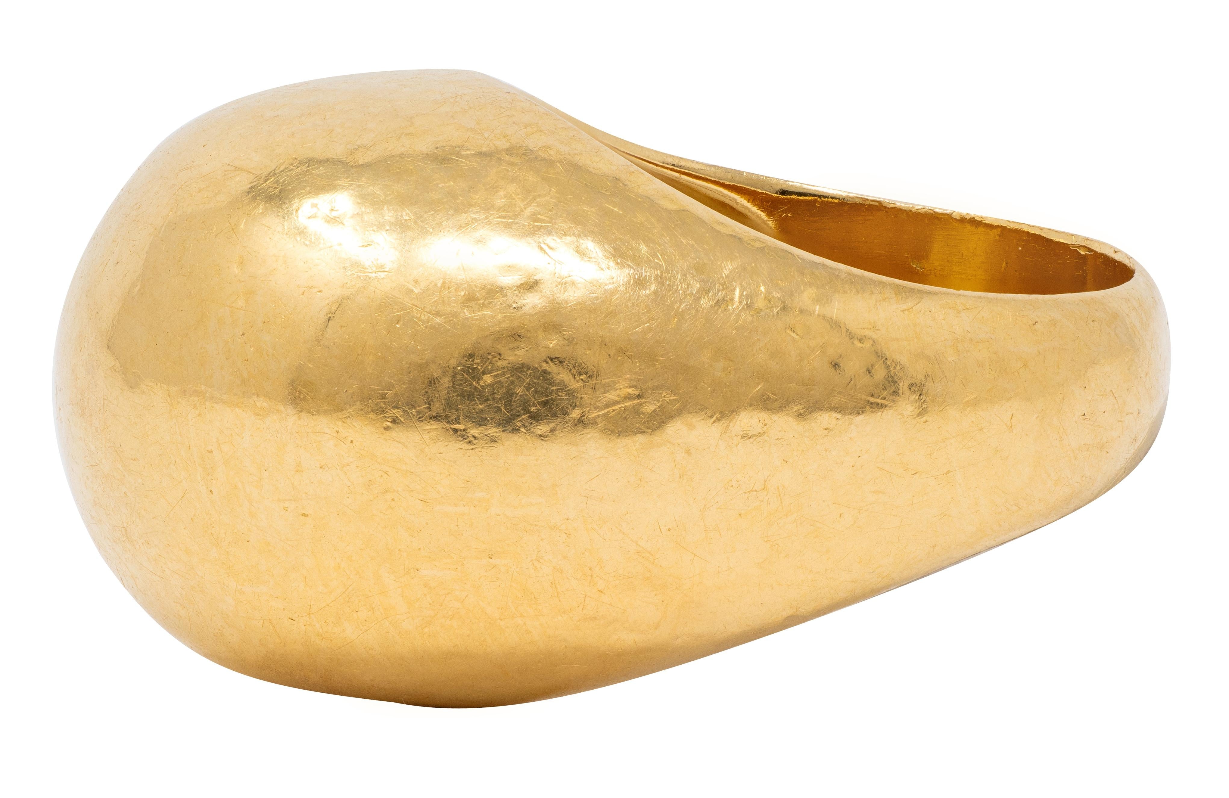 Elizabeth Locke 1980's 19 Karat Yellow Gold Vintage Hammered Dome Ring