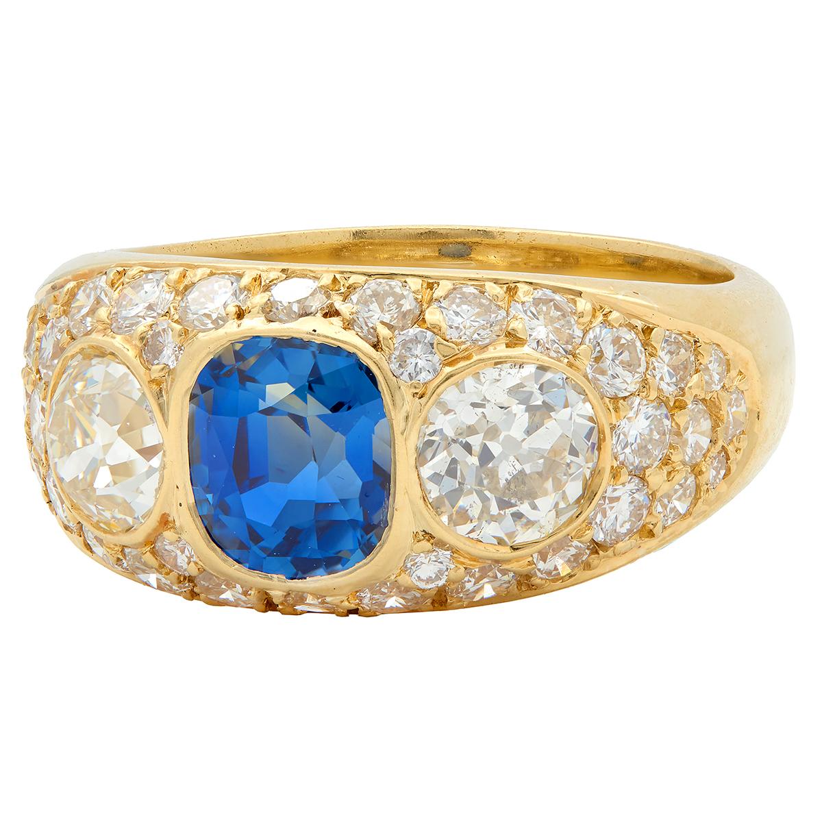 1980's No Heat Sapphire Diamond 18 Karat Yellow Gold Vintage Bombé Ring GIA
