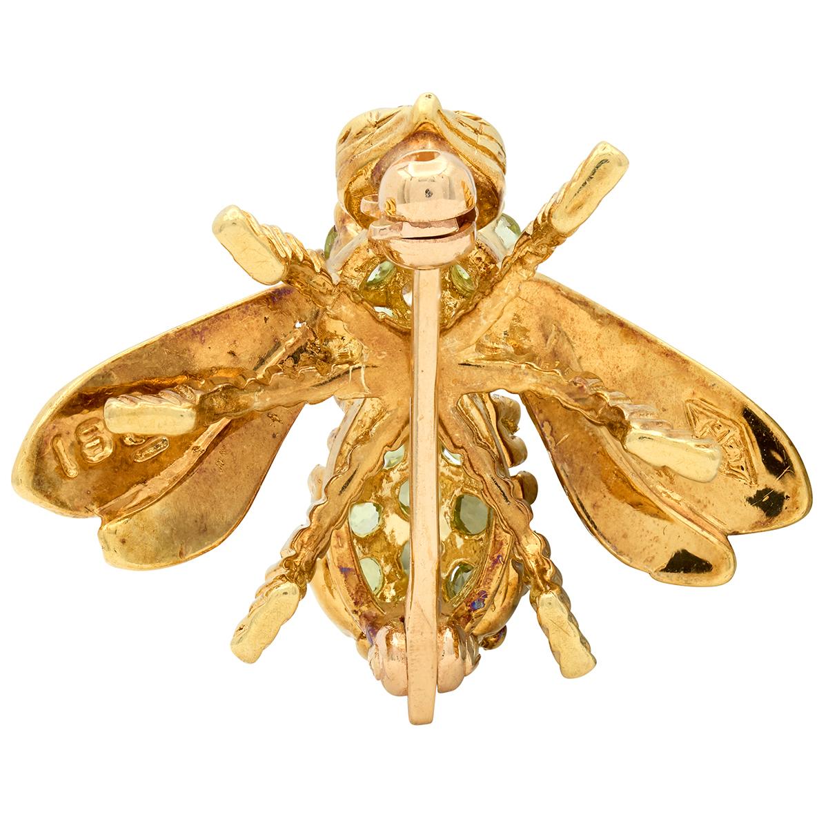 Herbert Rosenthal 1960's Diamond Peridot 18 Karat Yellow Gold Vintage Bee Brooch