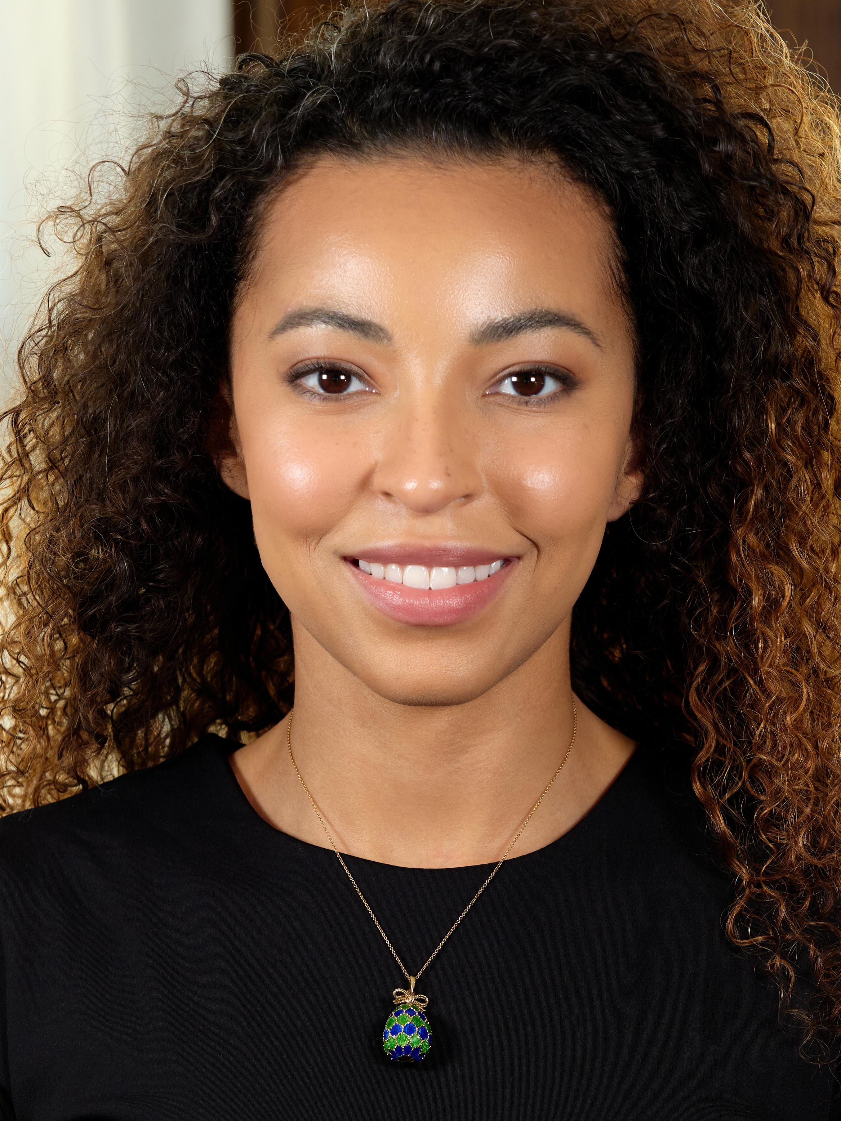 Tiffany & Co. 1970's Enamel 18 Karat Yellow Gold Vintage Egg Pendant Necklace