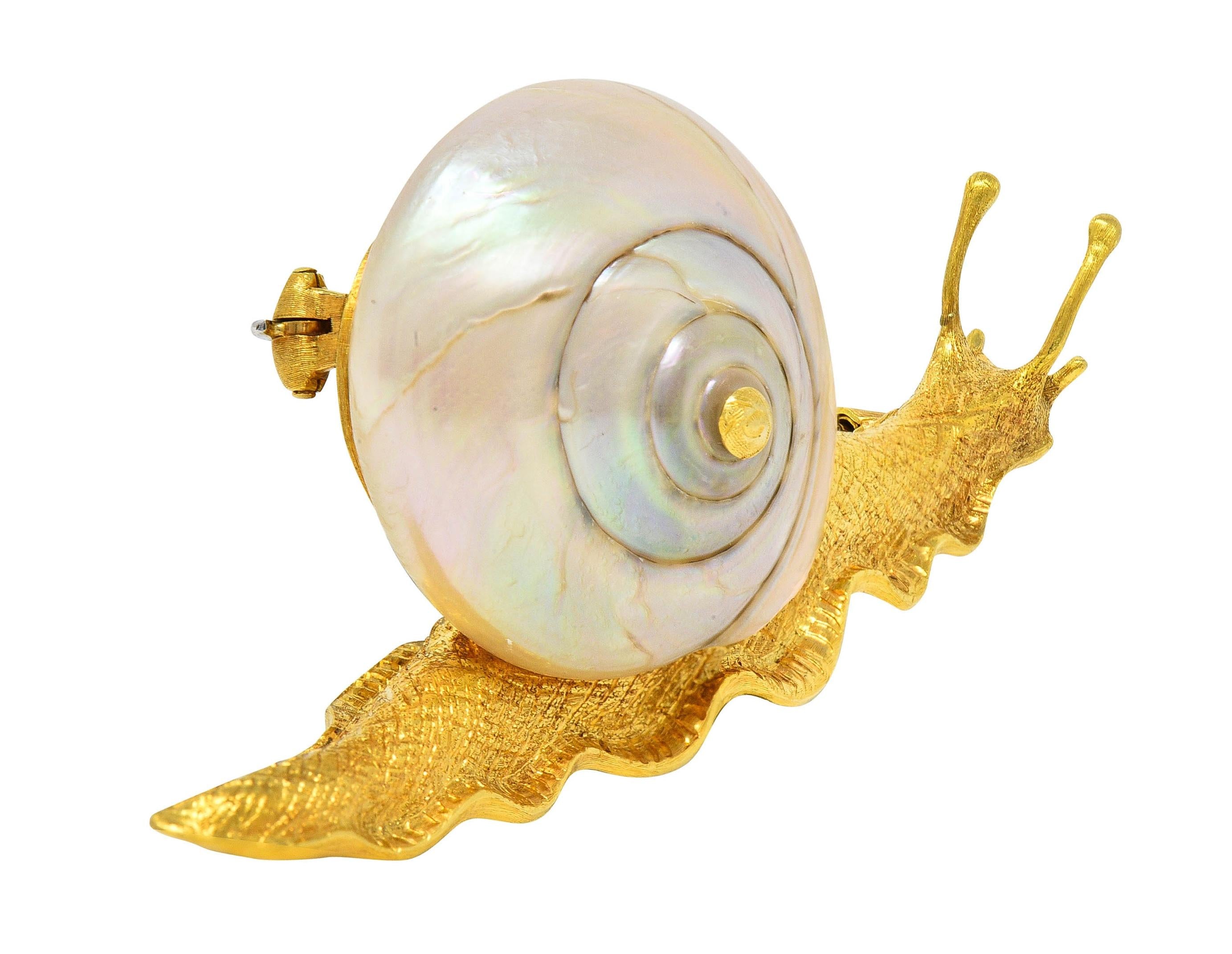 Buccellati 1960s Mother-Of-Pearl 18 Karat Gold Vintage Snail Brooch