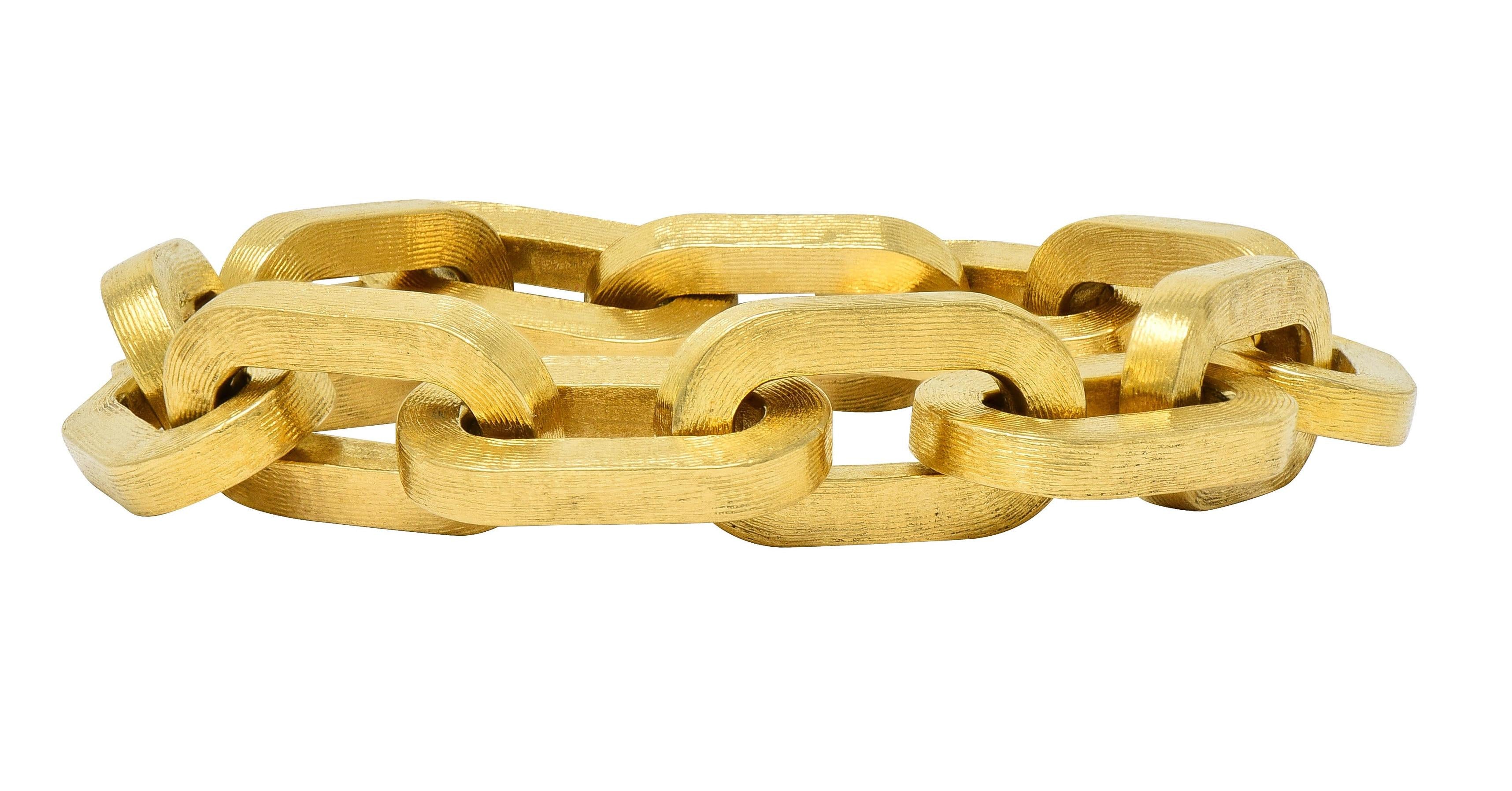 1970's 18 Karat Yellow Gold Vintage Brushed Cable Link Chain Bracelet