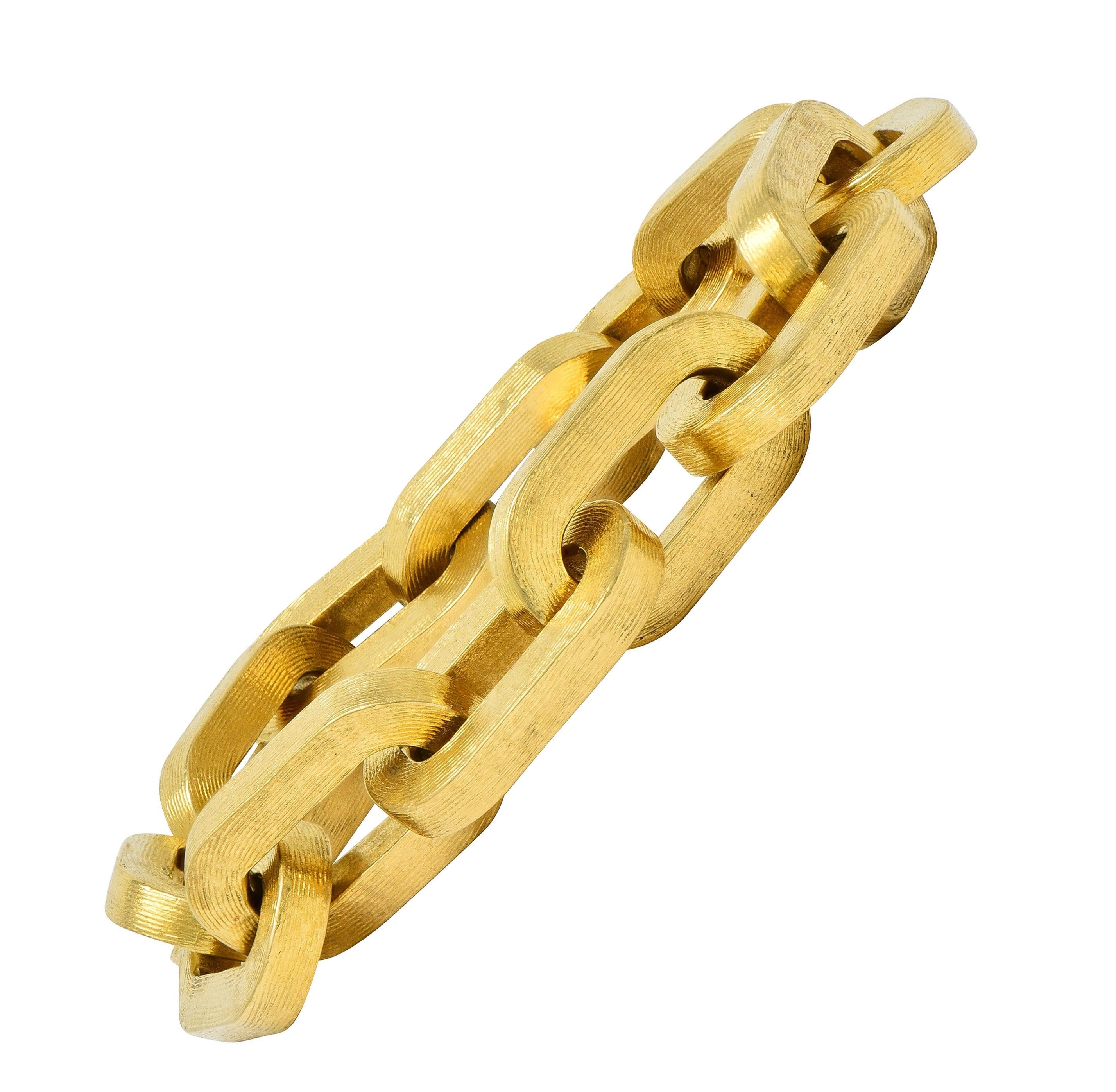 1970's 18 Karat Yellow Gold Vintage Brushed Cable Link Chain Bracelet