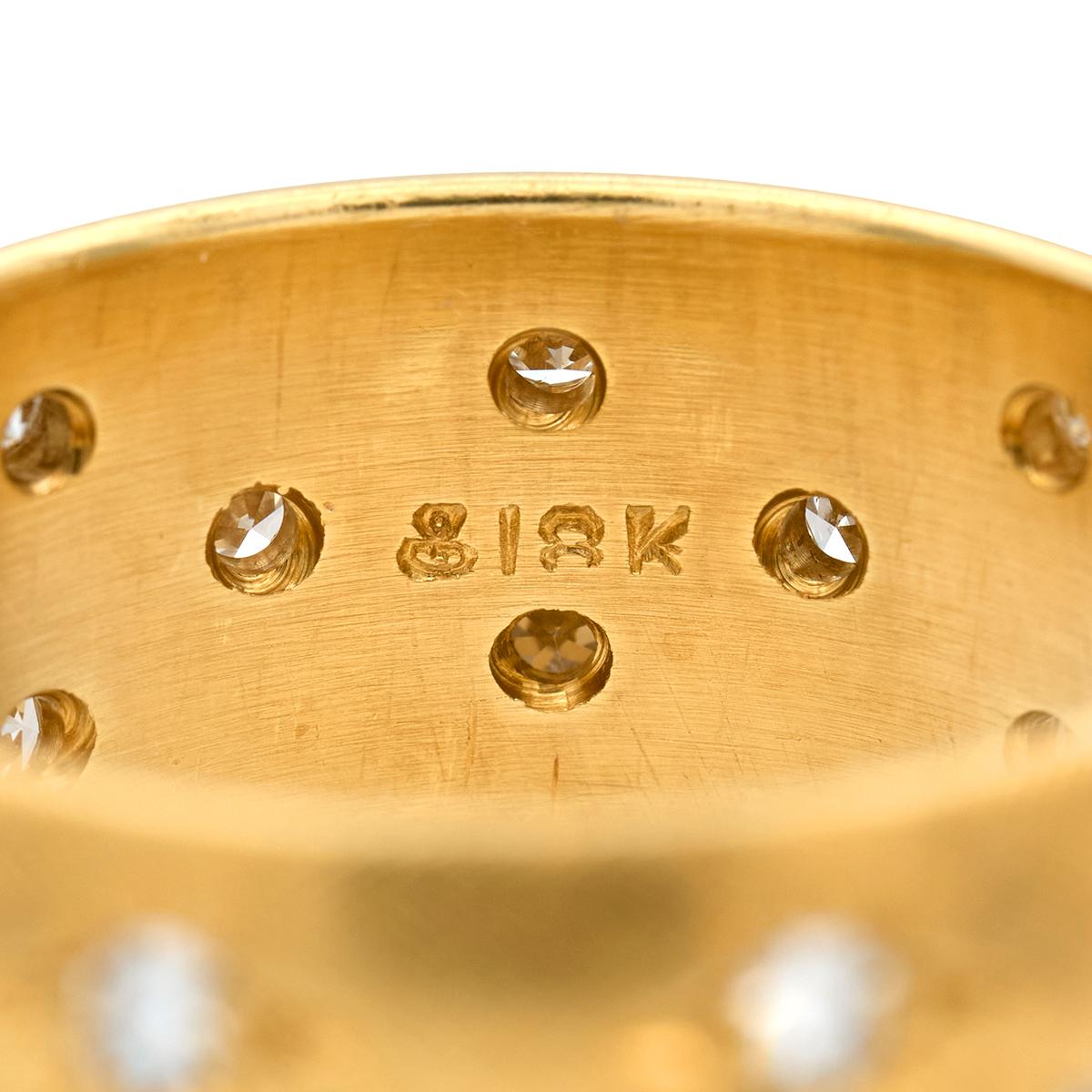 Mid-Century Diamond 18 Karat Yellow Gold Star Vintage Eternity Band Ring