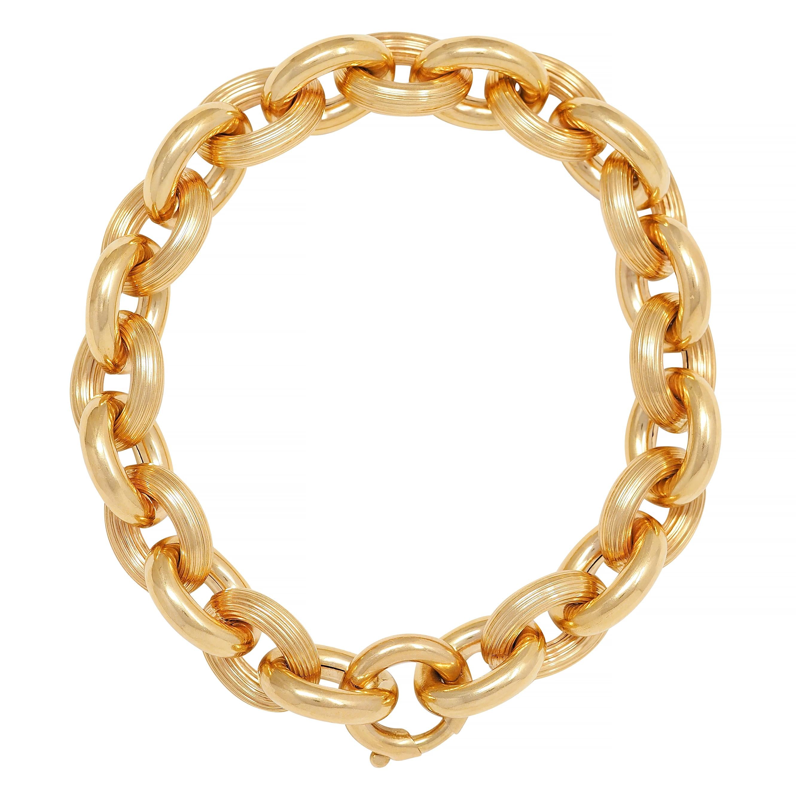 1970's 18 Karat Yellow Gold Vintage Puffy Cable Link Chain Bracelet