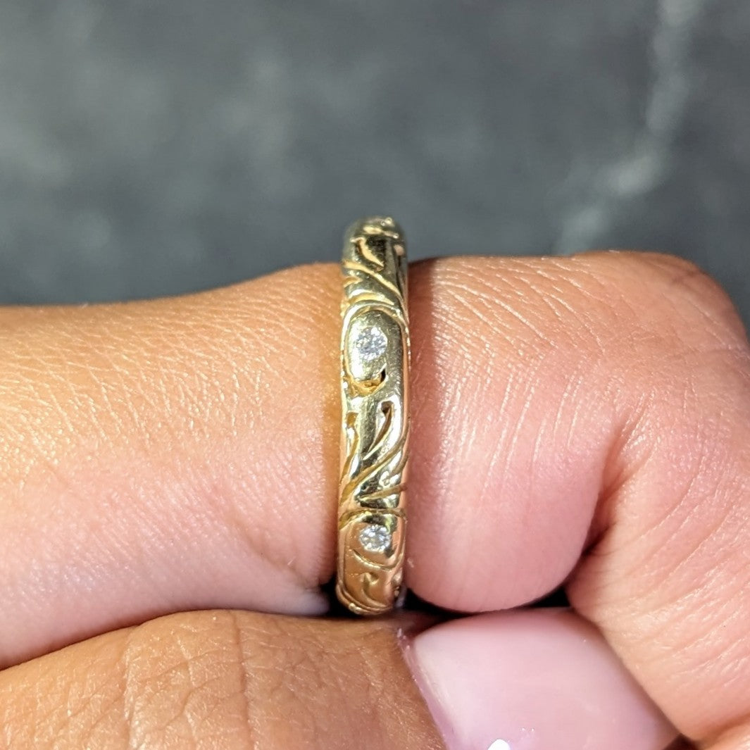 Vintage Diamond 18 Karat Yellow Gold Scroll Band Ring Wilson's Estate Jewelry