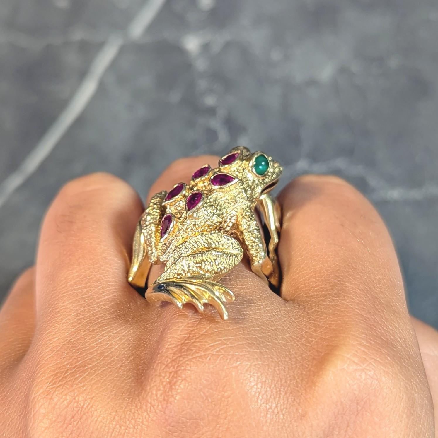 1969 Kurt Wayne 1.60 CTW Ruby Emerald 18 Karat Yellow Gold Vintage Frog Ring