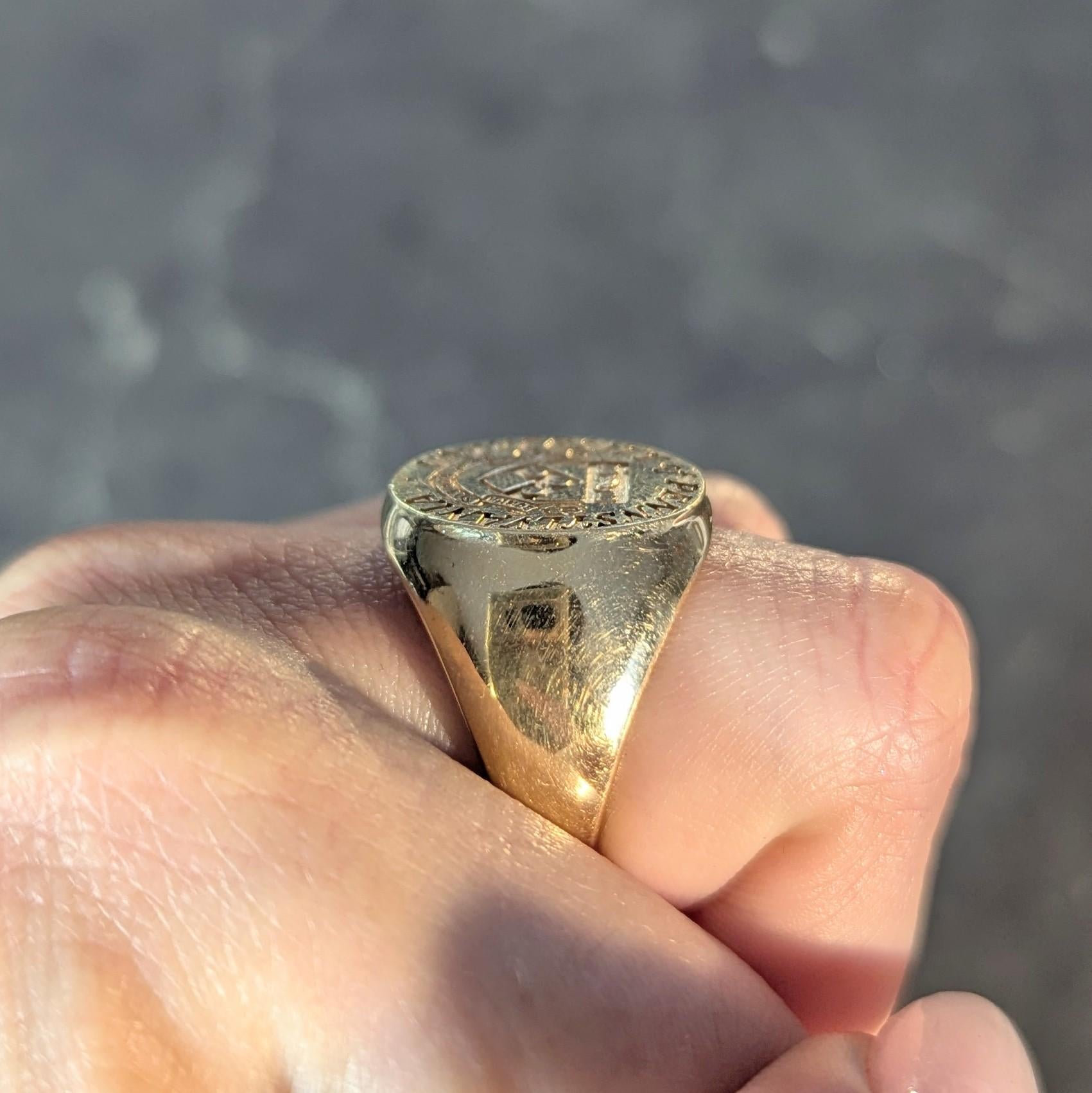 14 Karat Yellow Gold Vintage UPenn University Pennsylvania Intaglio Signet Ring