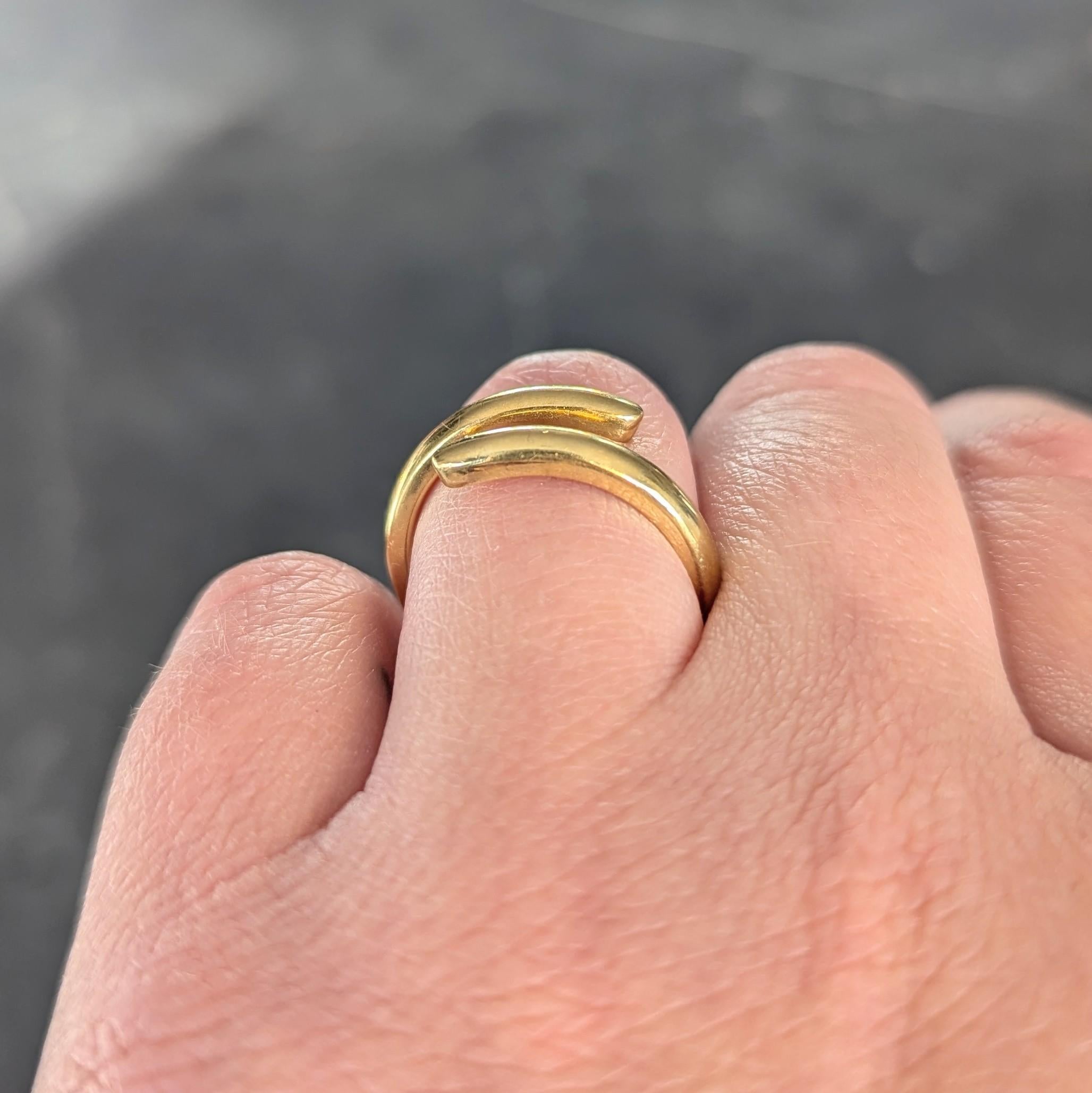 Hidalgo 1990's 18 Karat Yellow Gold Vintage Bypass Band Ring