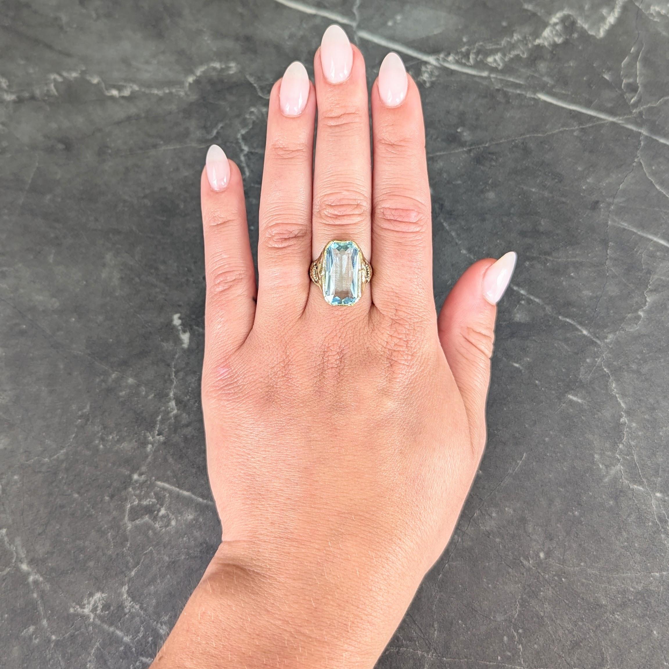 Art Nouveau 6.12 CT Aquamarine 14K Green Gold Antique Lily Pad Cocktail Ring