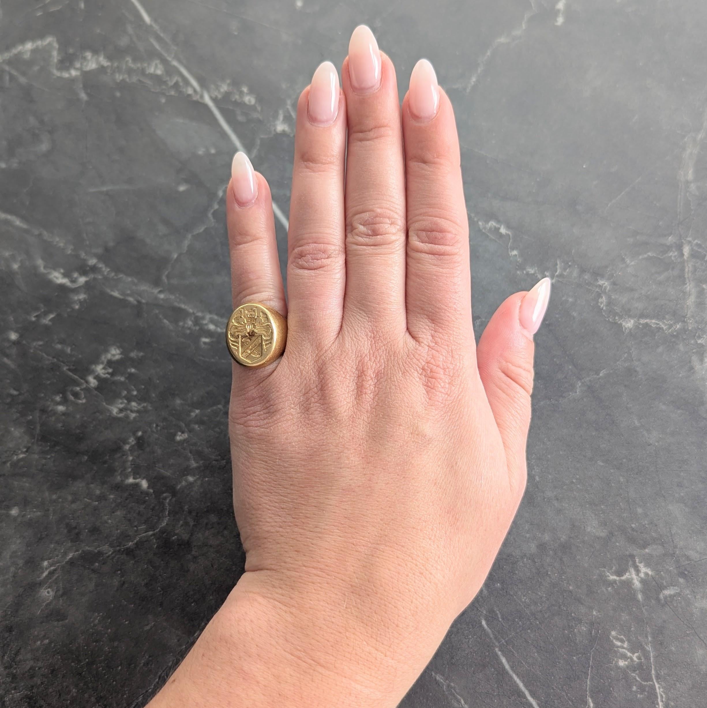 Edwardian Merrin 18 Karat Yellow Gold Antique Heraldic Crest Signet Ring