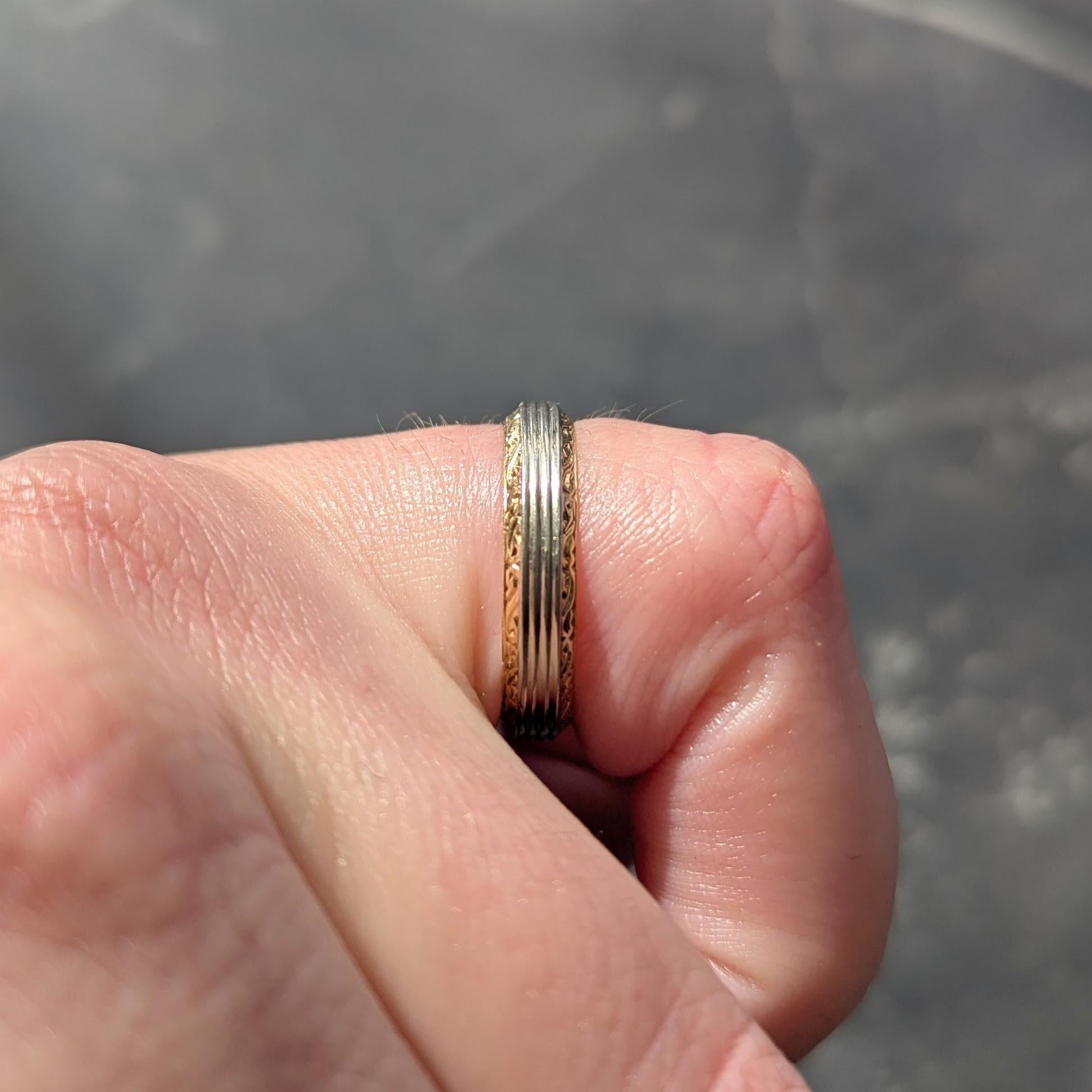 1944 18 Karat Two-Tone Gold Vintage Scrolling Wedding Band Ring