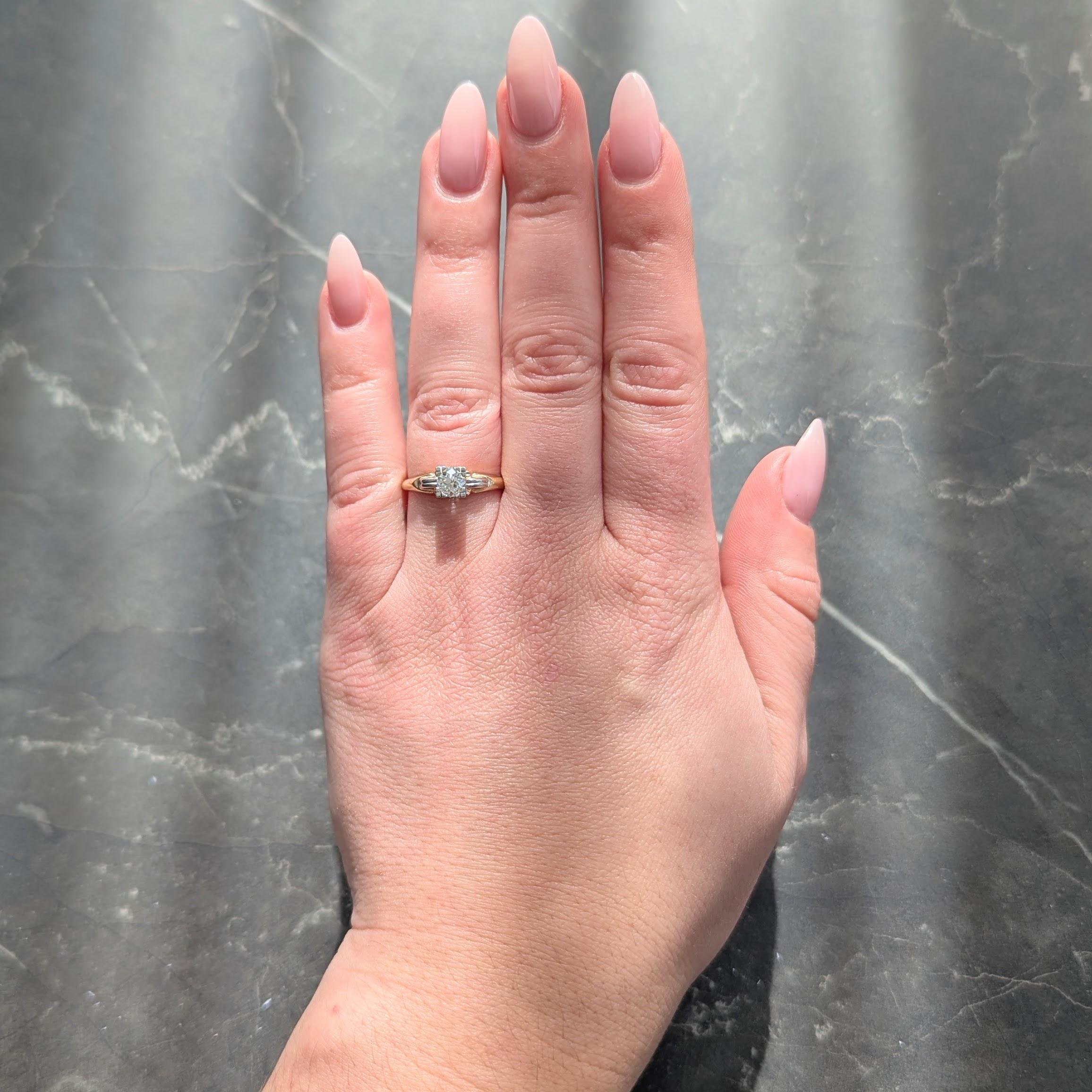 Retro 0.43 CT Diamond 14 Karat Gold Vintage Heart Solitaire Engagement Ring