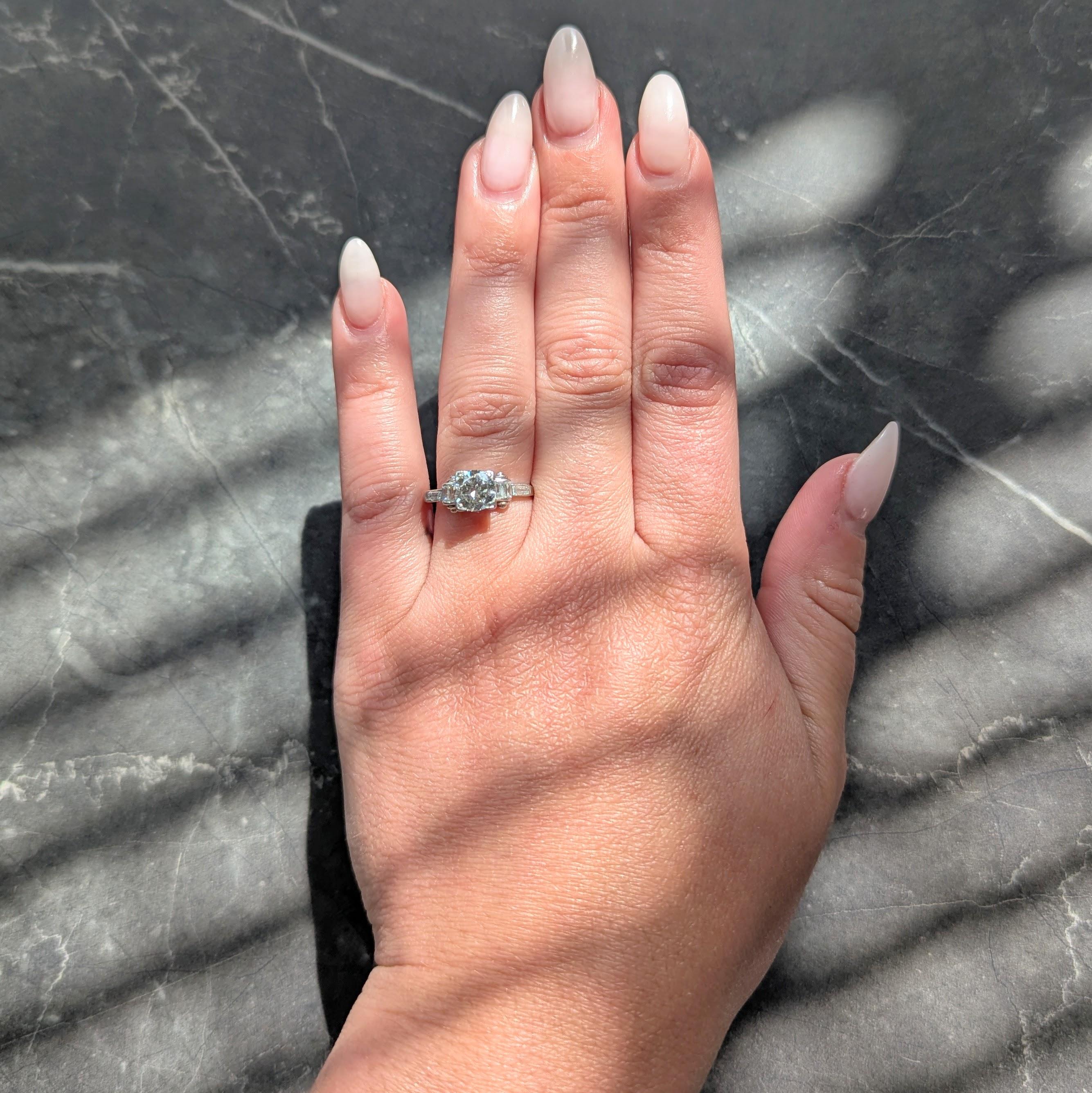 Mid-Century 1.50 CTW Round Diamond Platinum Vintage Column Engagement Ring