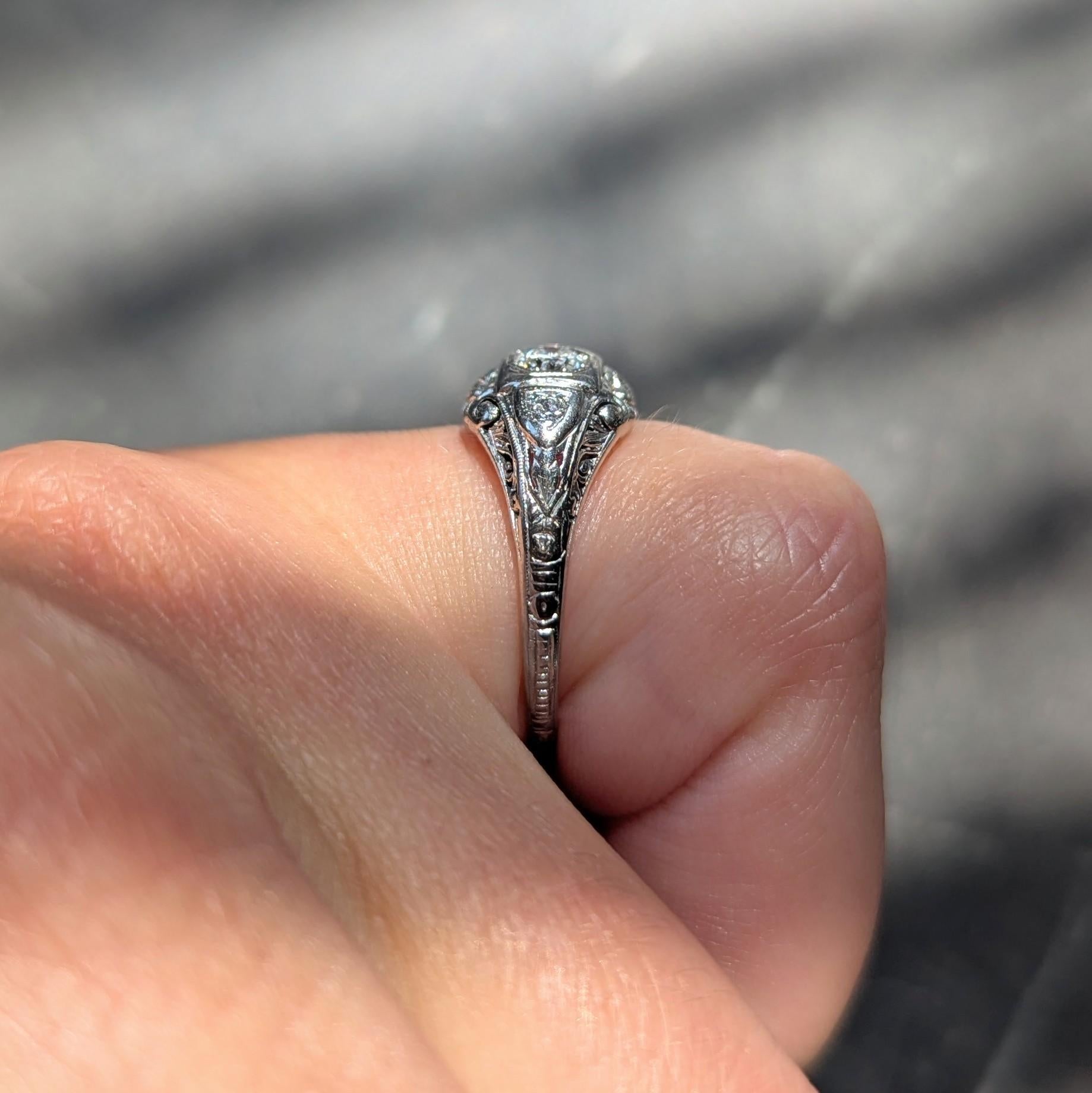 Belais Art Deco European Diamond 18K Gold Antique Orange Blossom Engagement Ring