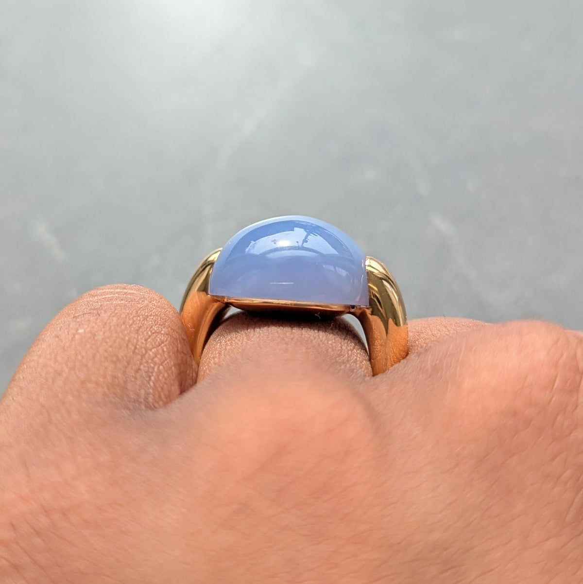 Pomellato 2010's Blue Chalcedony 18 Karat Yellow Gold Contemporary Cabochon Ring