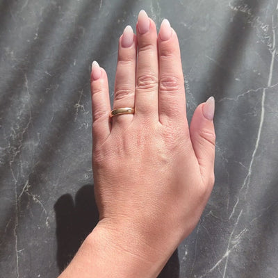 1912 18 Karat Yellow Gold Antique Wedding Band Ring