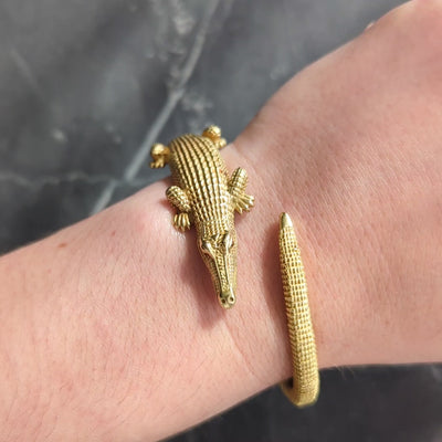 Kieselstein-Cord 2000 18 Karat Yellow Gold Alligator Bypass Cuff Bracelet