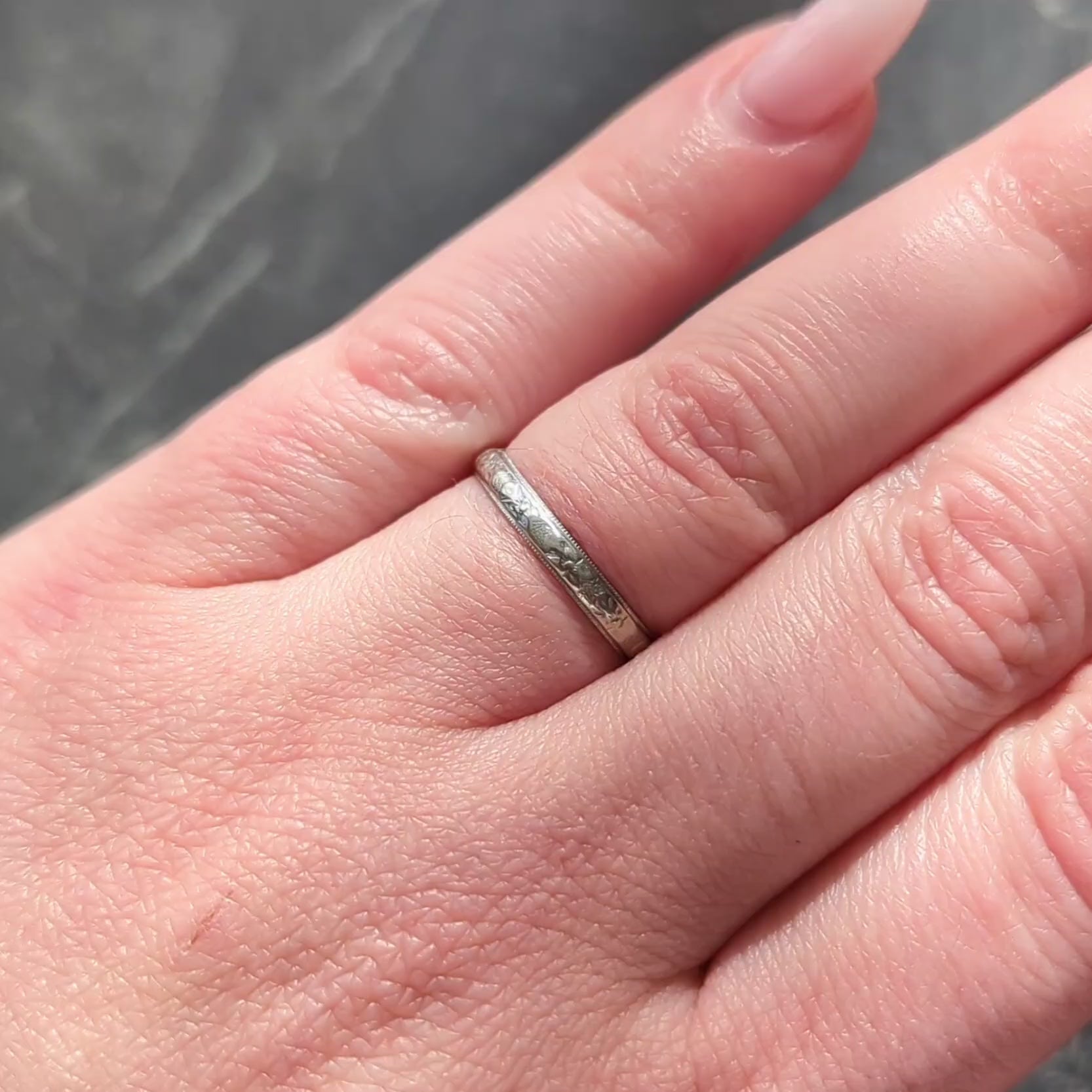 Art Deco 1933 18 Karat White Gold Vintage Pansy Wedding Band Ring