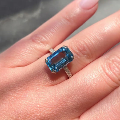 Mid-Century 4.55 CTW Aquamarine Diamond Platinum Vintage Cocktail Ring